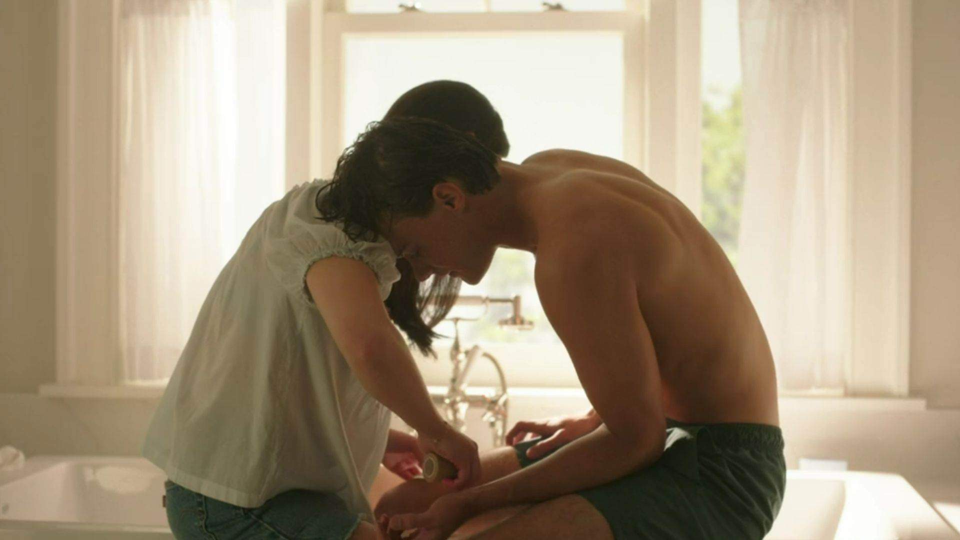 Belly &amp; Conrad in Season 3, Episode 6 of The Summer I Turned Pretty (Image Via: Amazon Prime Video)