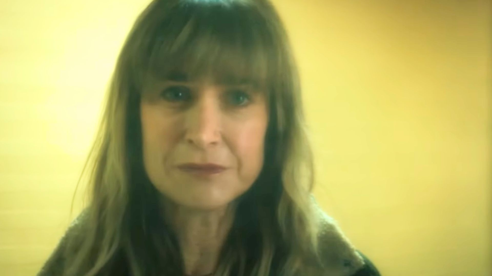 Katherine Kelly in In Flight | Image via YouTube/Channel 4