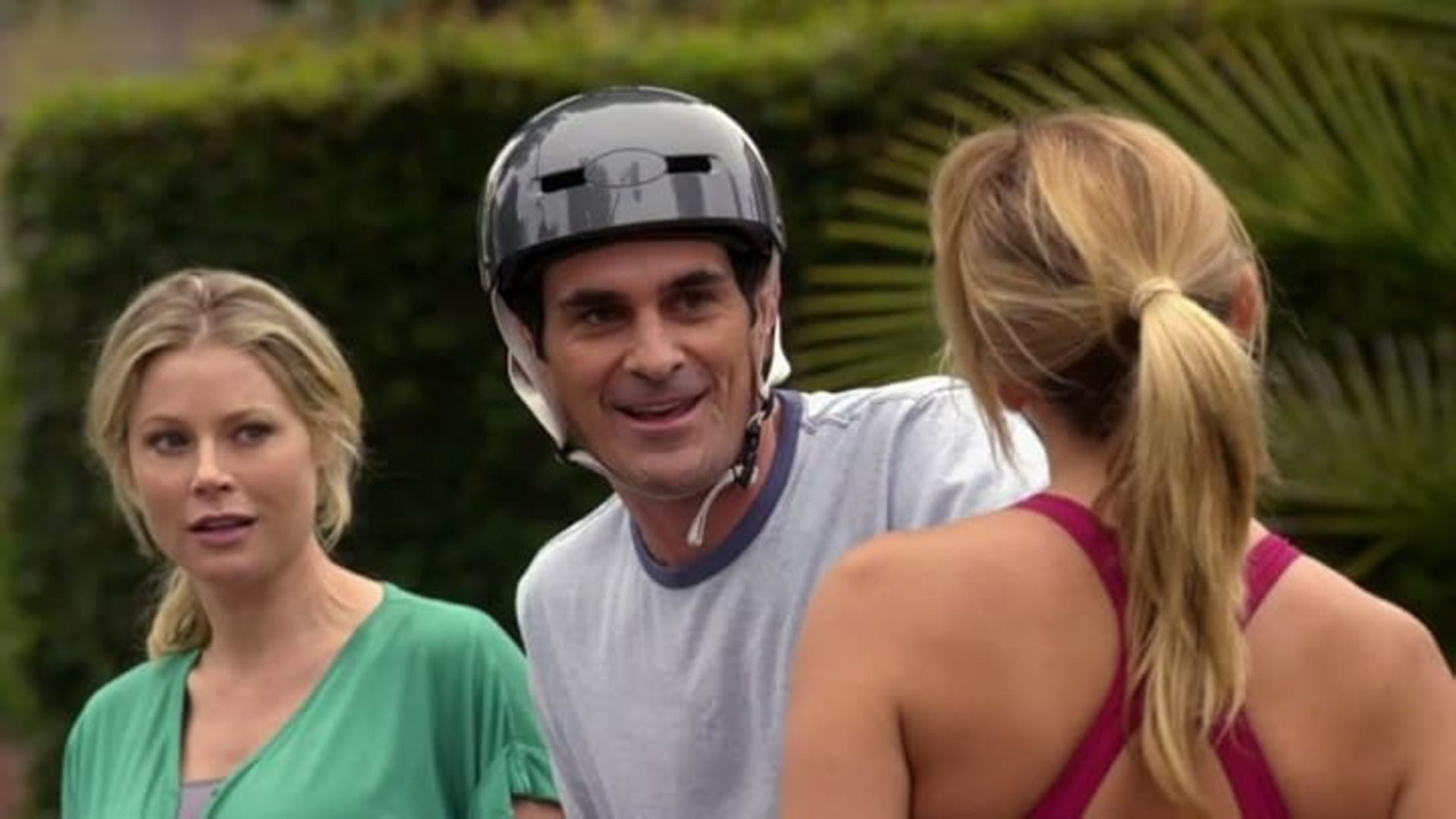 Modern Family (Image via Amazon Prime Video)