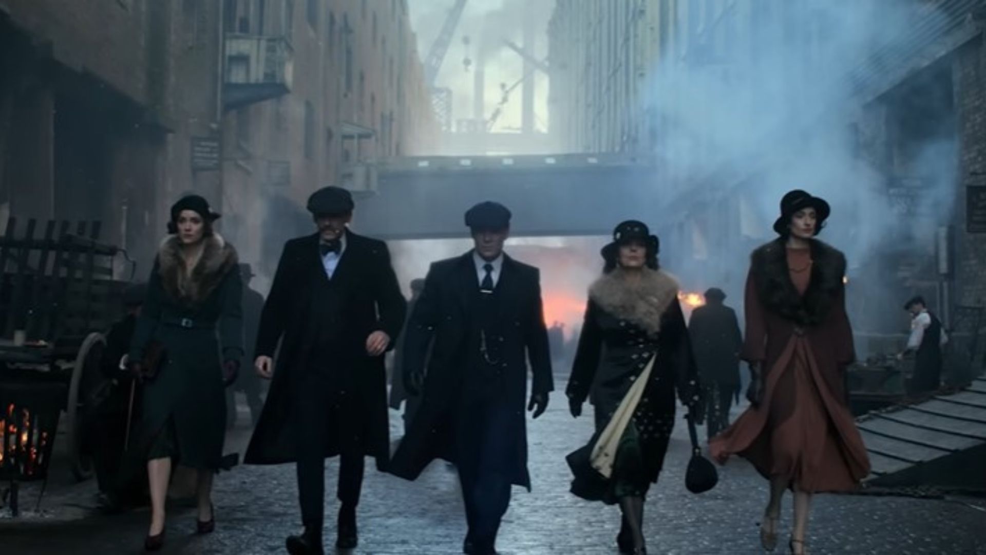 A scene from the hit BBC period crime drama | Image source: Netflix on YouTube