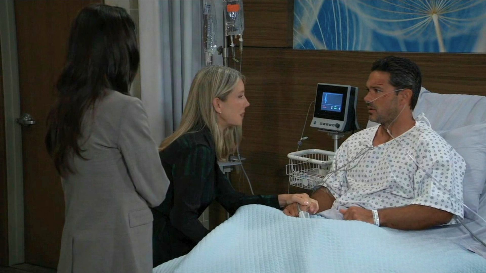 Nathan wakes up at the hospital to discover that he has no recollection of the past seven years on General Hospital | Image: ABC 