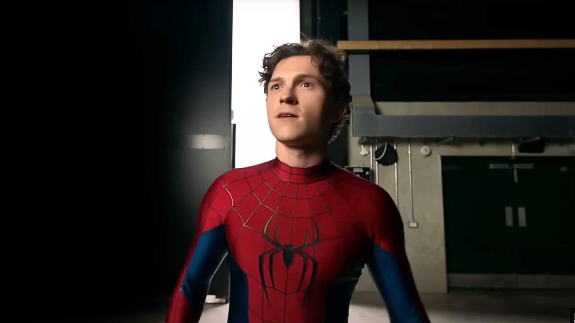 Reddit fans debate Tom Holland injury (Image via Marvel Entertainment)