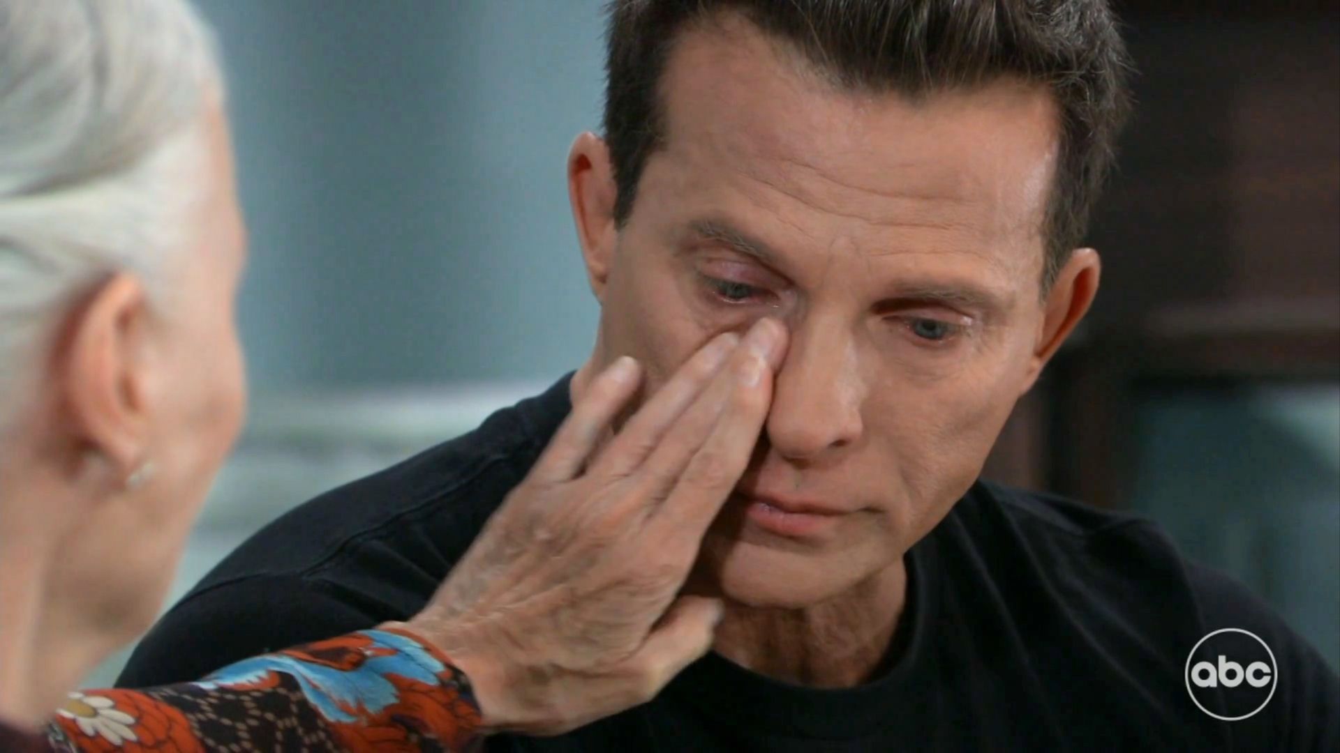 General Hospital&#039;s Tracy wiped a tear from Jason&#039;s cheek | Image: ABC