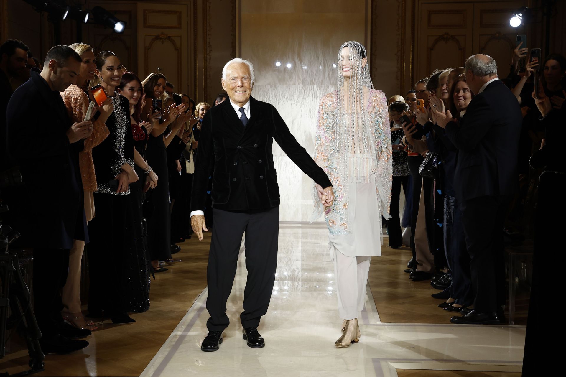 Giorgio Armani Prive: Runway - Paris Fashion Week - Haute Couture Spring-Summer 2025 - Source: Getty