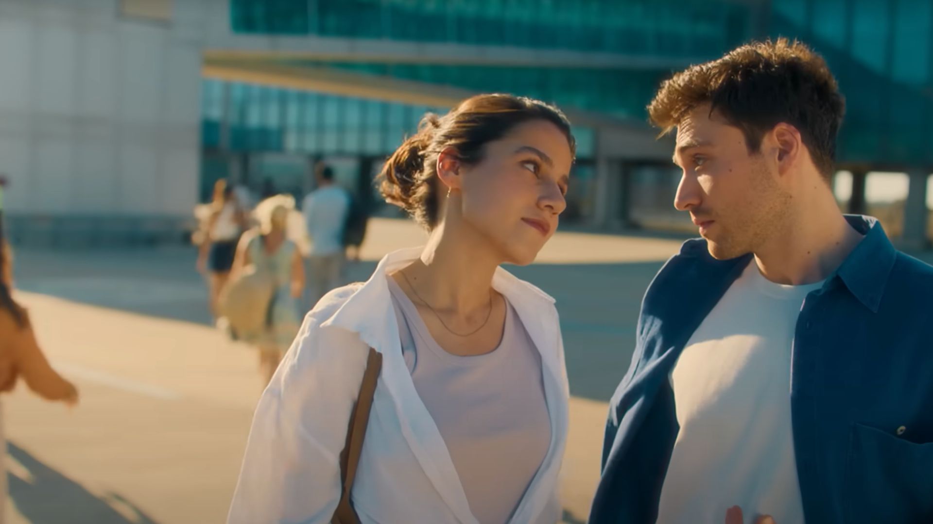 She Said Maybe stars Beritan Balci, Serkan &Ccedil;ayoglu, and more. (Image via Netflix)