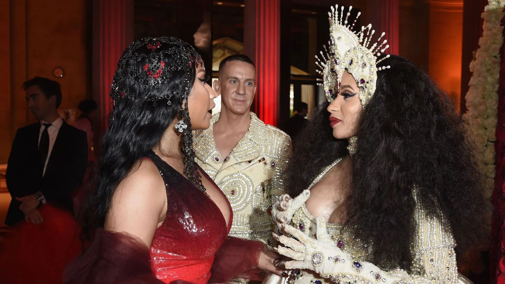 Cardi B and Nicki Minaj online feud reignites (Image via Getty)