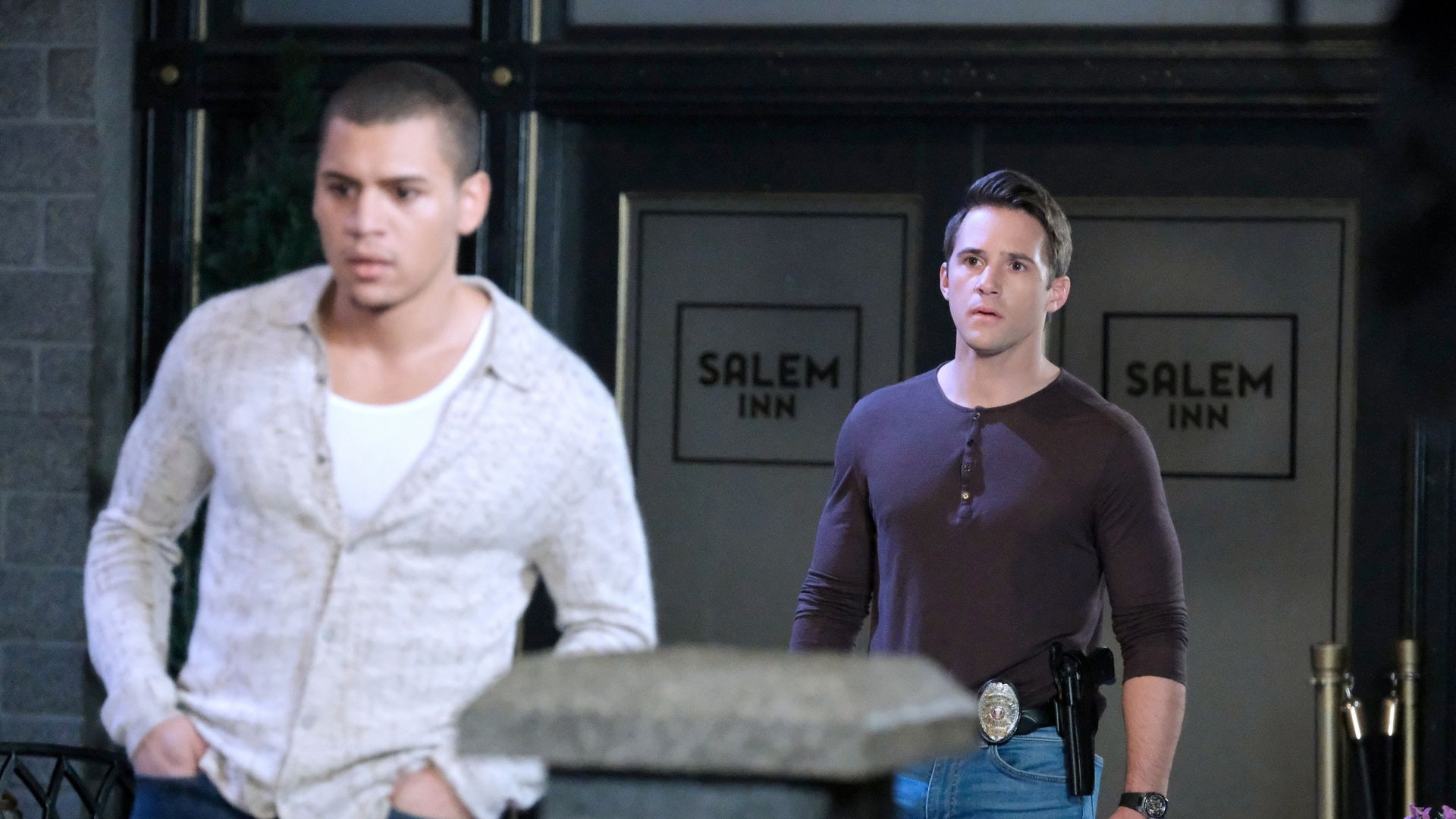 JJ sees Theo in the square on Days of our Lives | Image: JPI