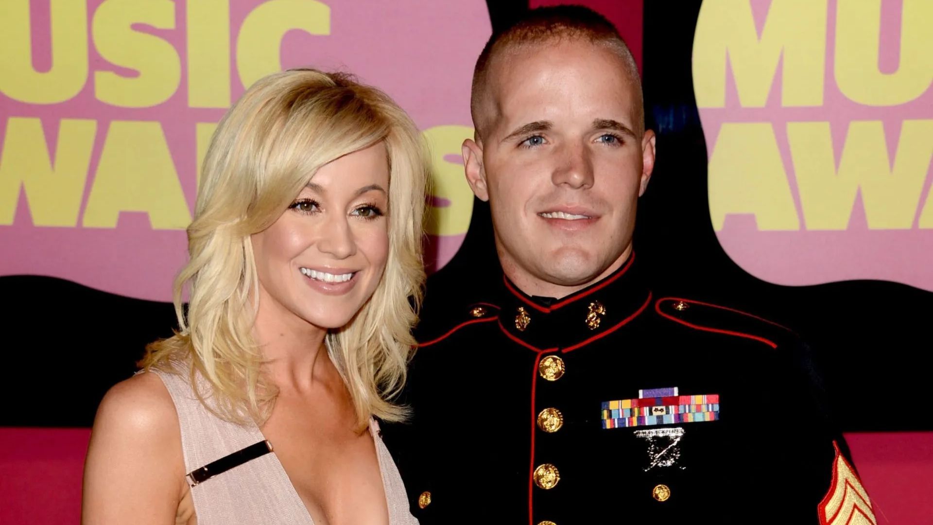 Kellie Pickler and date at the 2012 CMT Music Awards (Getty via Soap Central CMS - Resized on Canva)