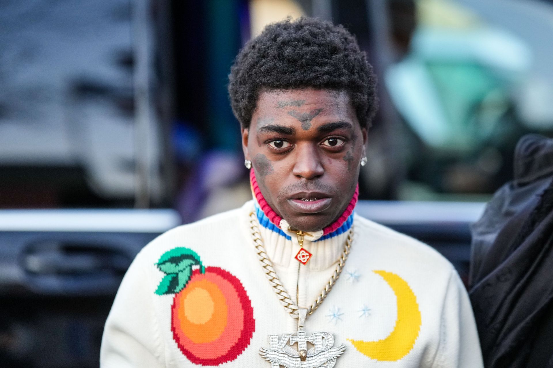 Celebrity Sightings - Paris Fashion Week - Menswear Fall Winter 2023 2024 : Day Five - Source: Getty