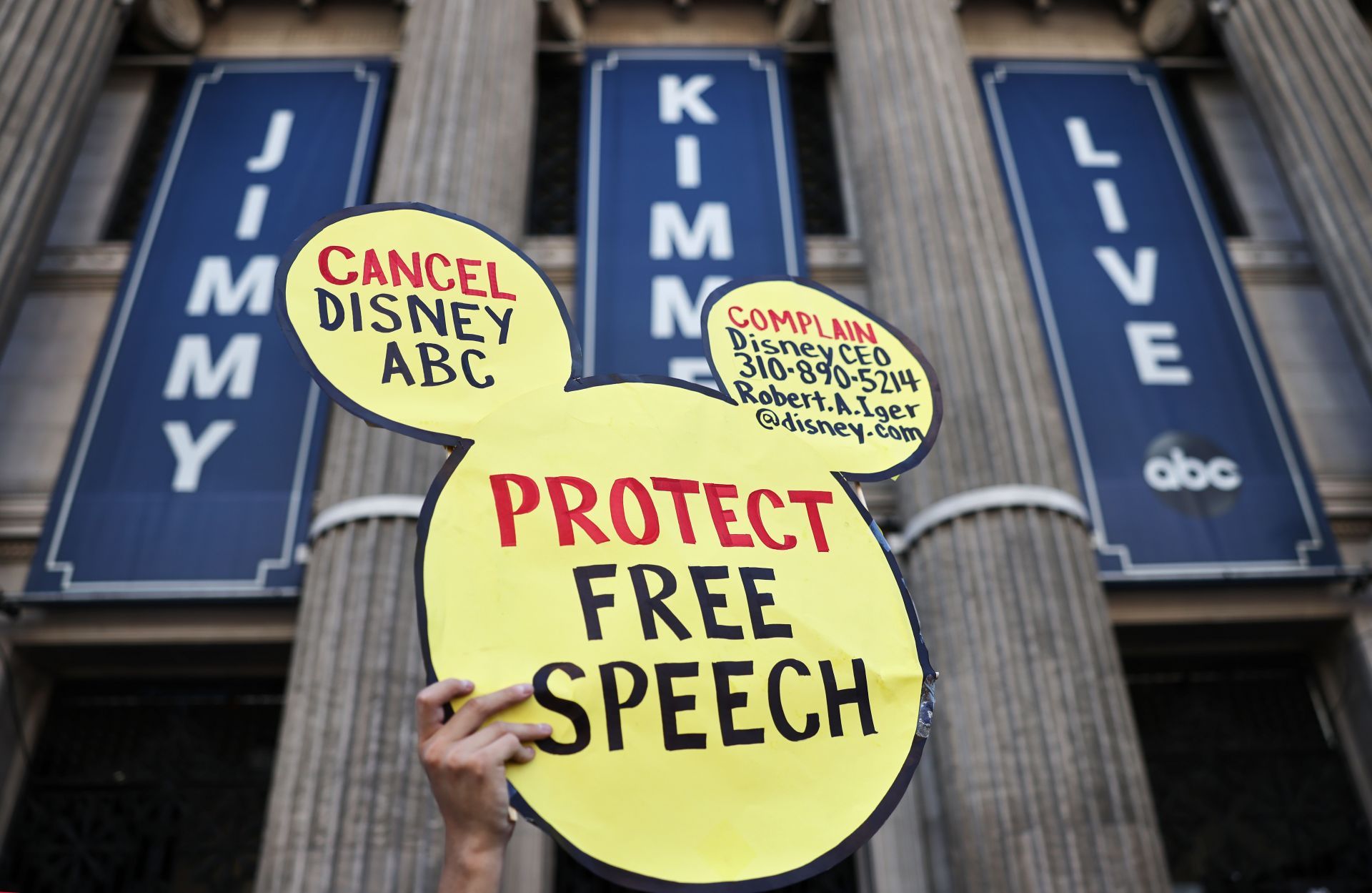 Politicians And Unions Join Protests Against Suspension Of Jimmy Kimmel Show - Source: Getty