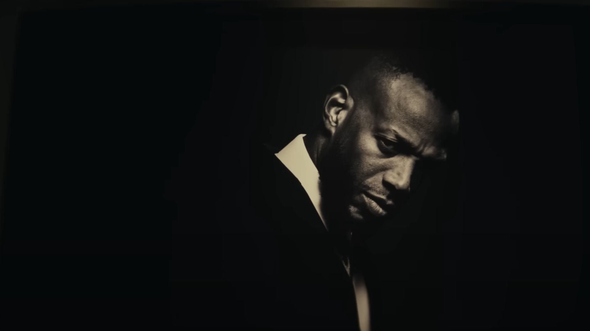 A portrait of Isaiah (Marlon Wayans)