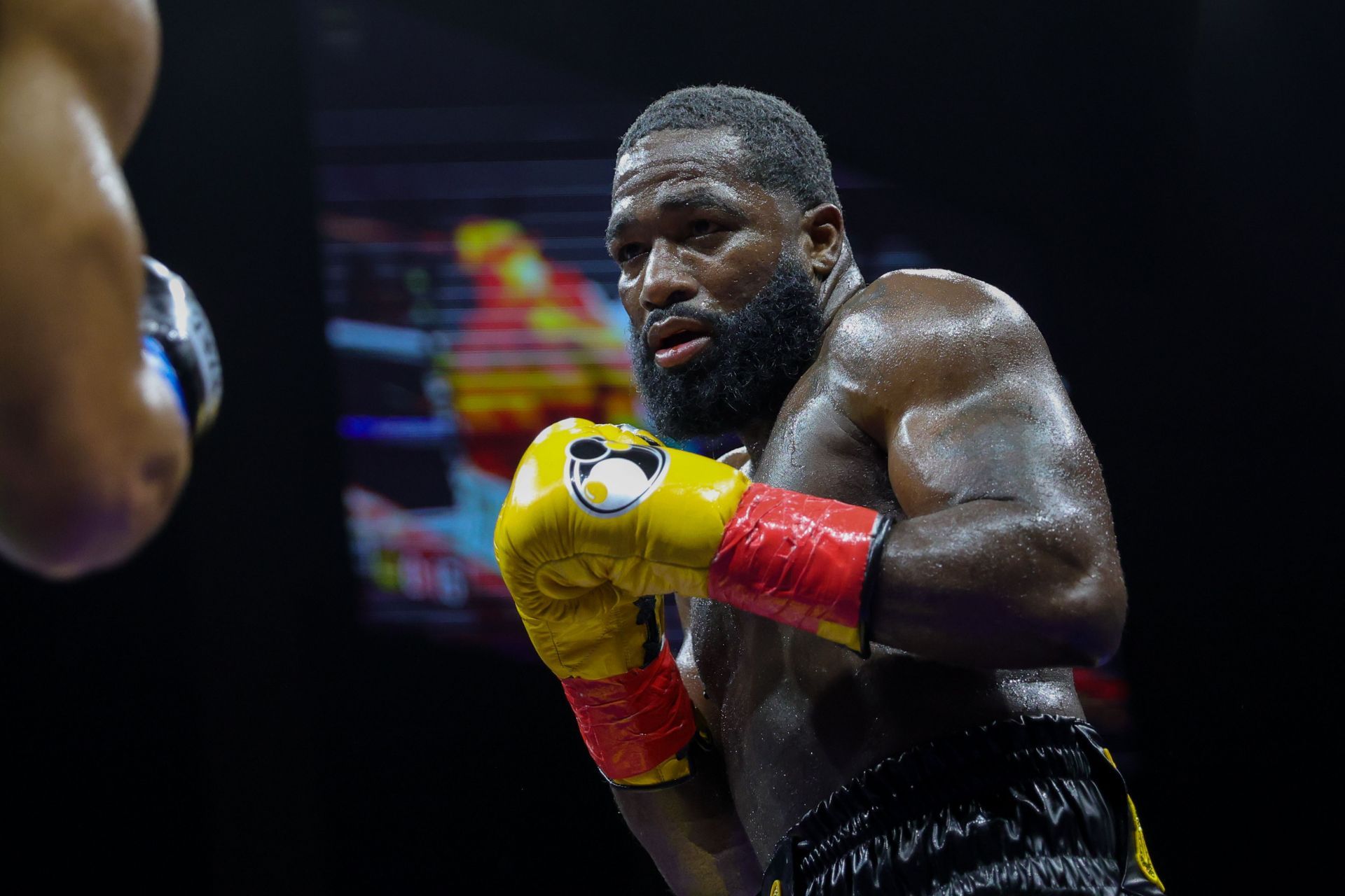 Adrien Broner v Blair Cobbs - Source: Getty