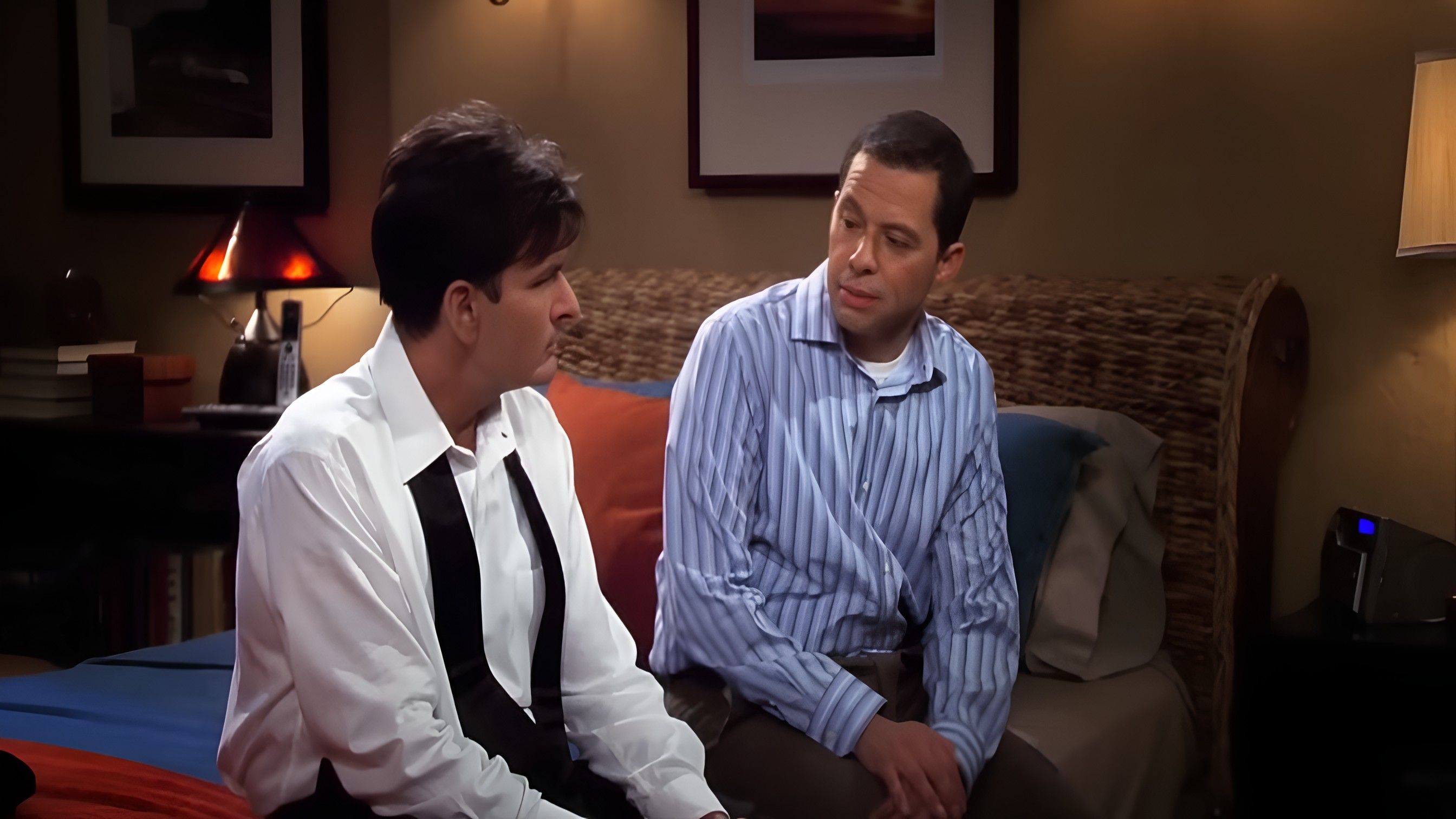 Two and a Half Men ( Image via YouTube / Two and a Half Men)