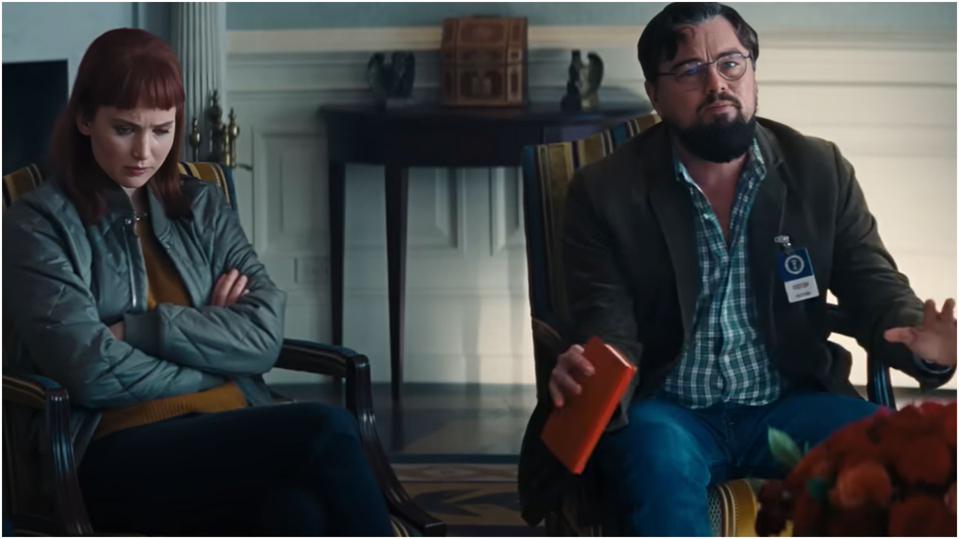 Jennifer Lawrence and Leonardo DiCaprio in Don