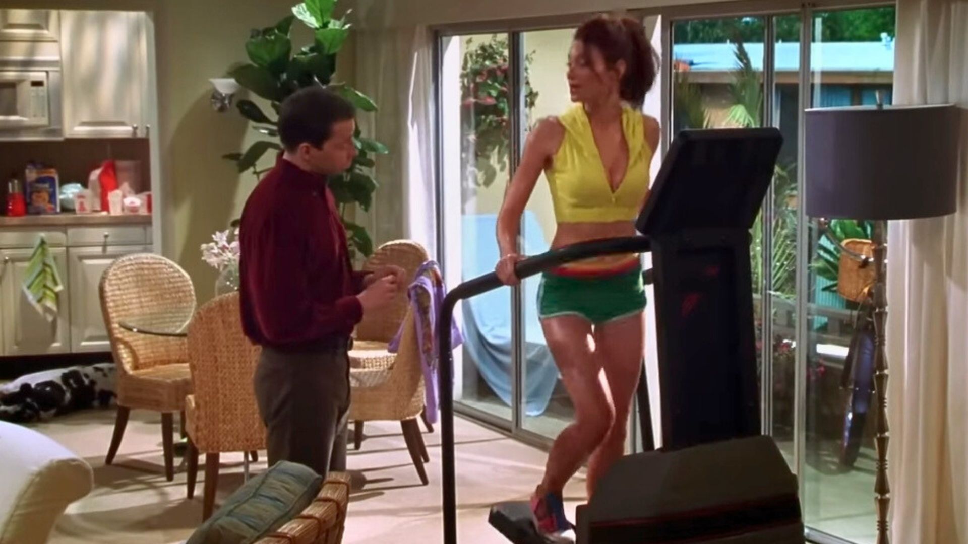Alan and Kandi in Two and a Half Men | Image via: Warner Bros. Television 