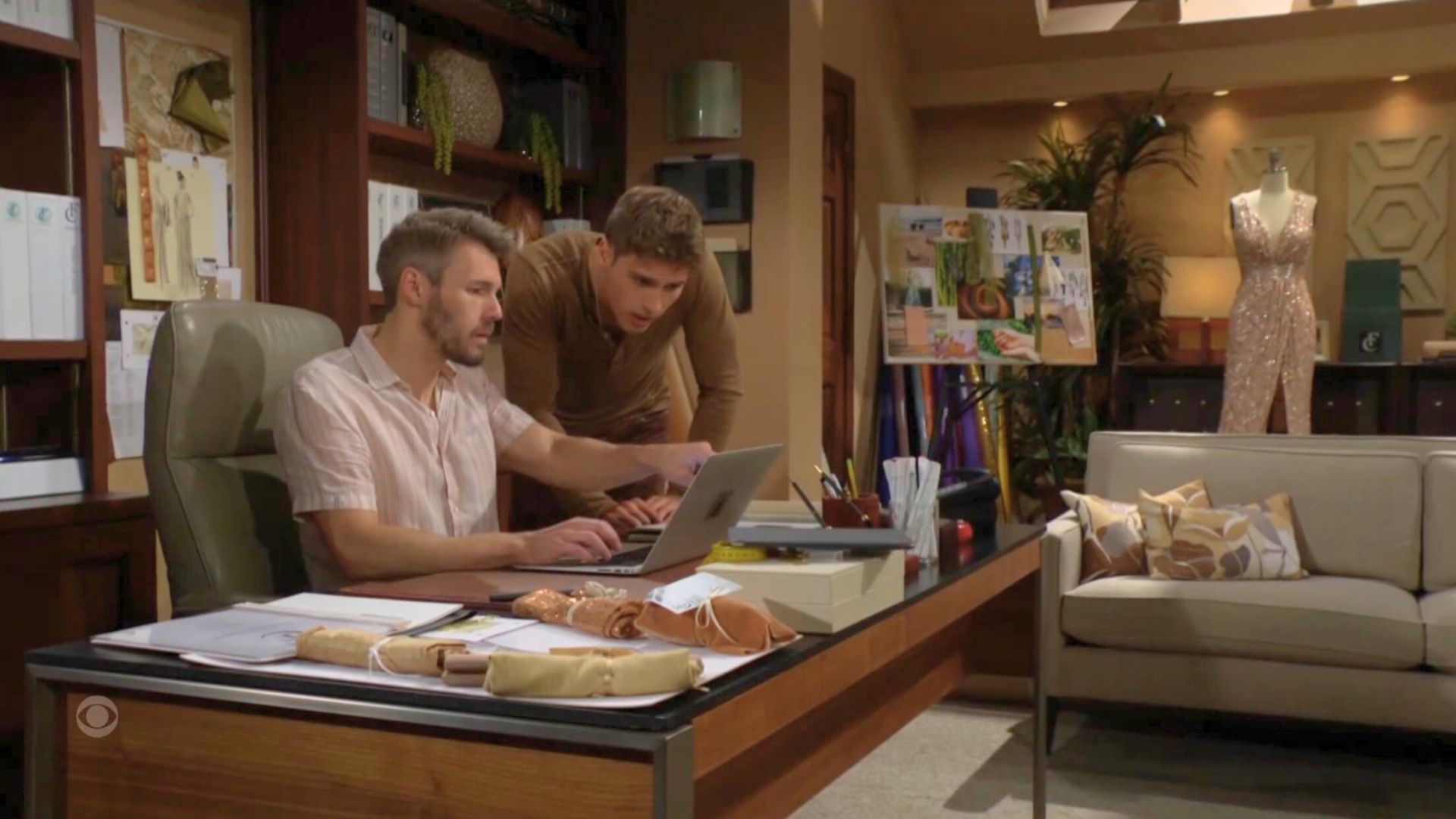Liam helps Will on The Bold and the Beautiful | Image: CBS