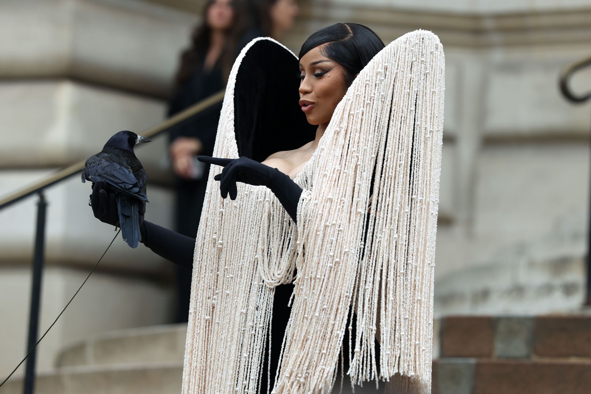 Schiaparelli: Outside Arrivals - Paris Fashion Week - Haute Couture Fall/Winter 2025/2026 - Source: Getty