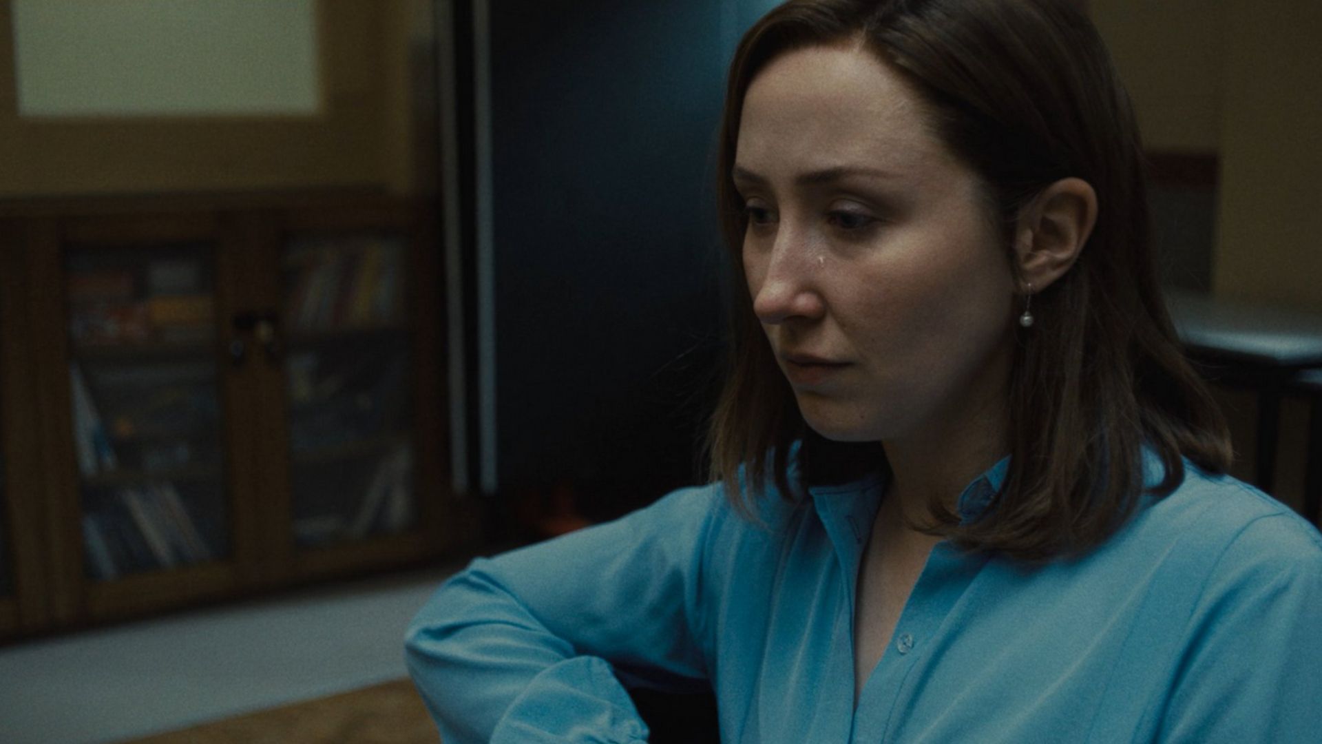 Briony in Episode 3 of Adolescence (Image Via: Netflix)