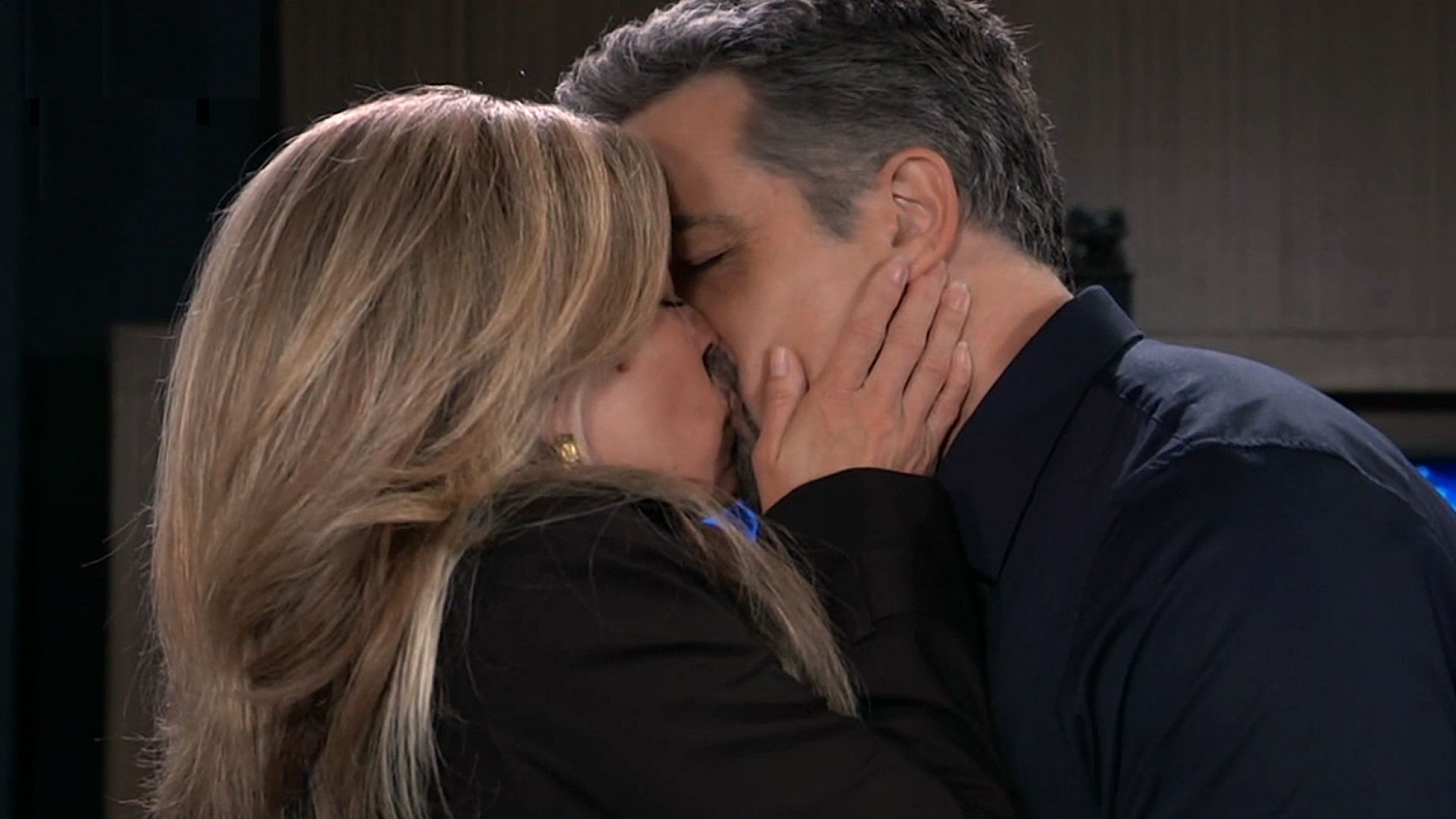 General Hospital&#039;s Carly and Brennan kissing. | Image Source: ABC