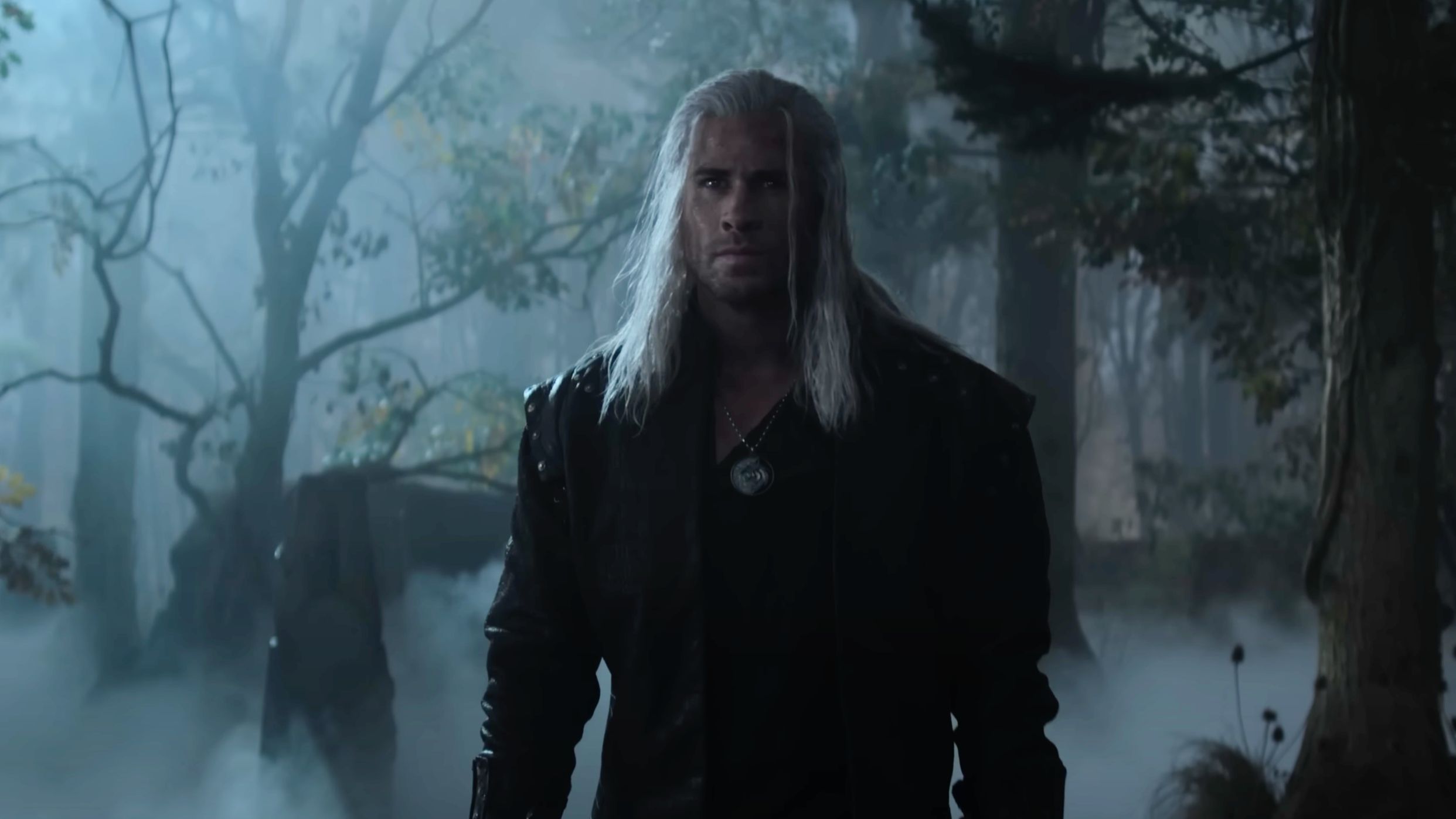 Liam Hemsworth as Geralt of Rivia in The Witcher (Image via YouTube/Netflix)