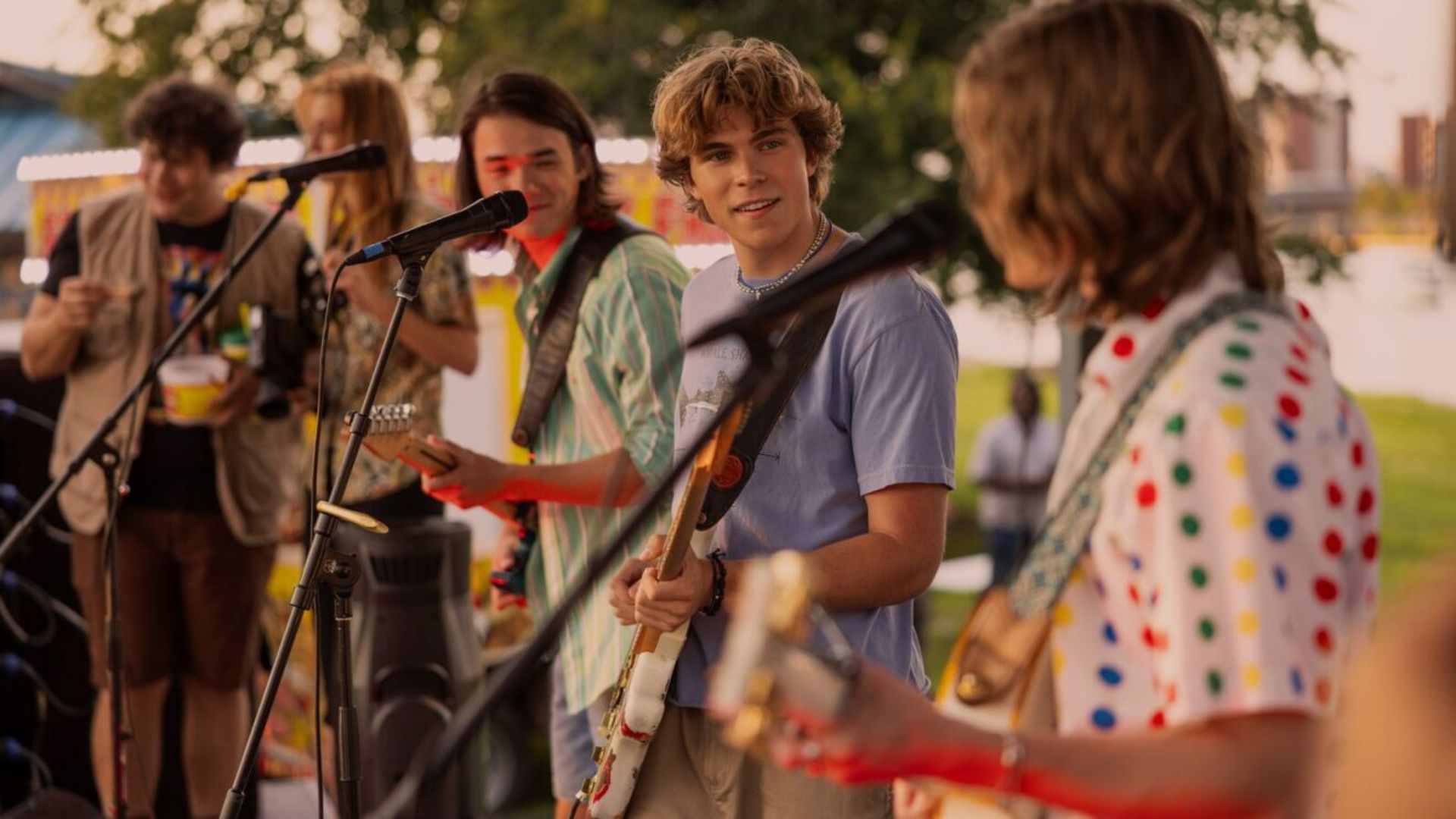A still from the show (Image via About Amazon)