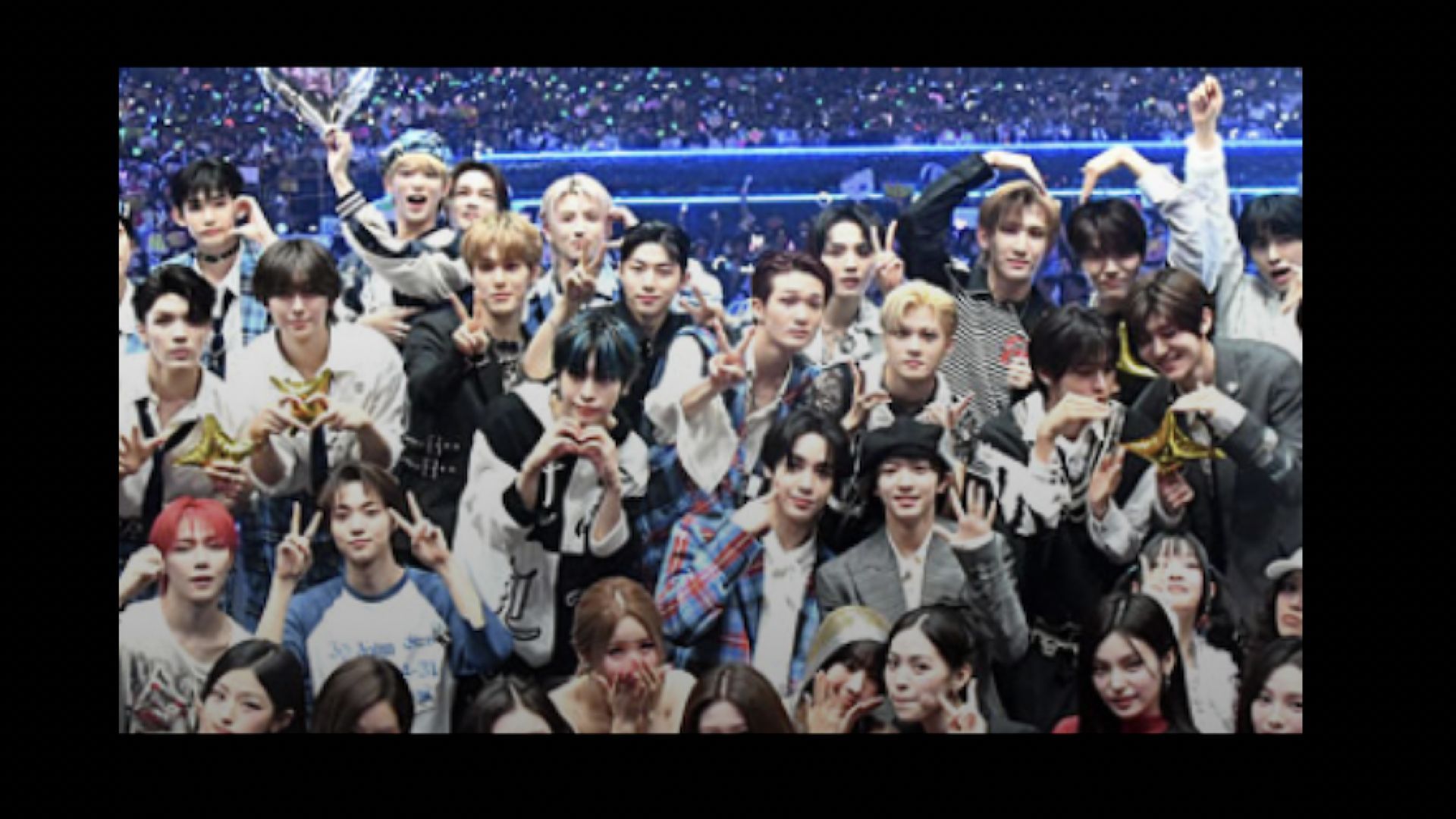 K-pop idols at The Fact Music Awards (Image via TF Music Awards)