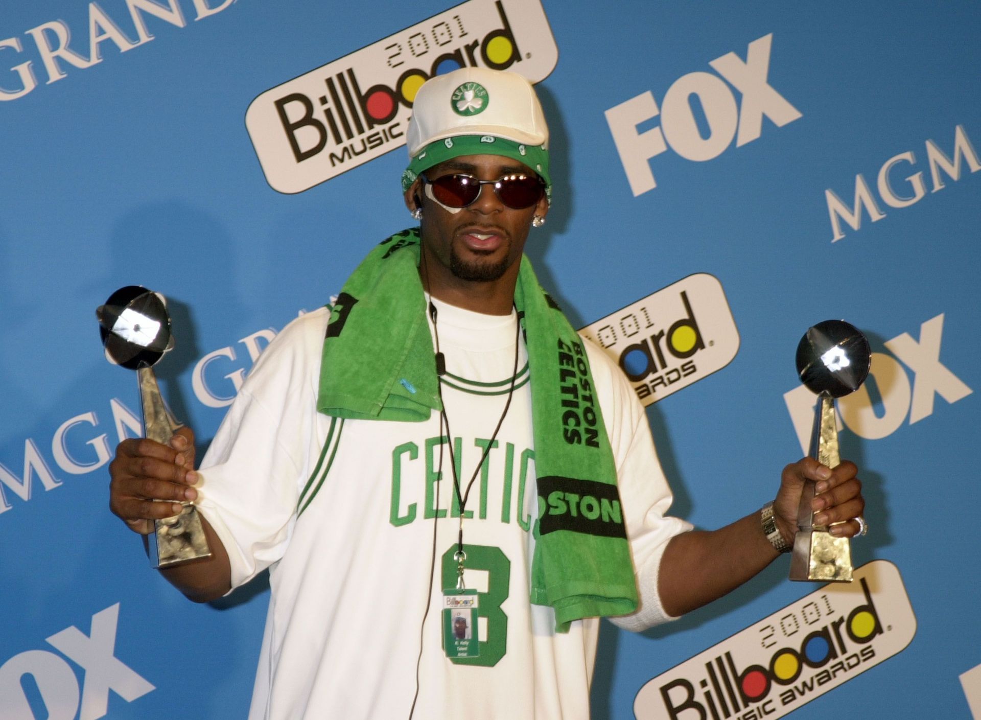 2001 Billboard Music Awards - Press Room - Source: Getty