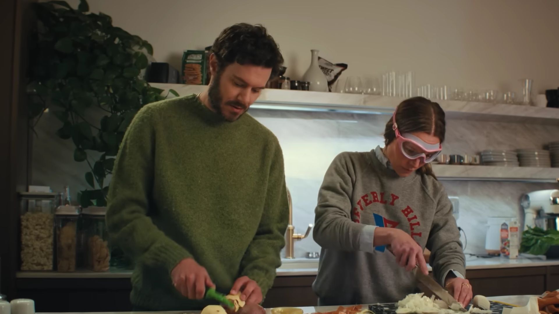 Noah and Joanne (Screenshot from YouTube/@Netflix)
