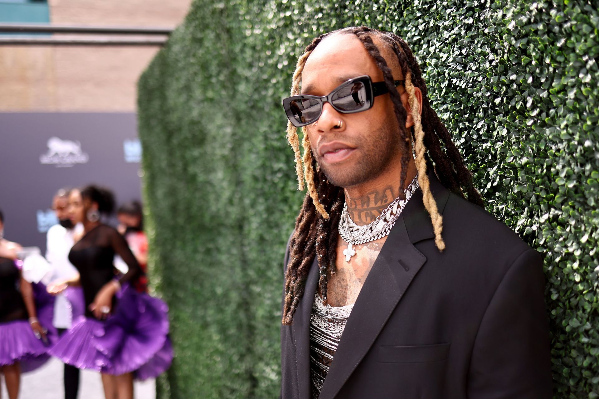 2022 Billboard Music Awards - Red Carpet - Source: Getty