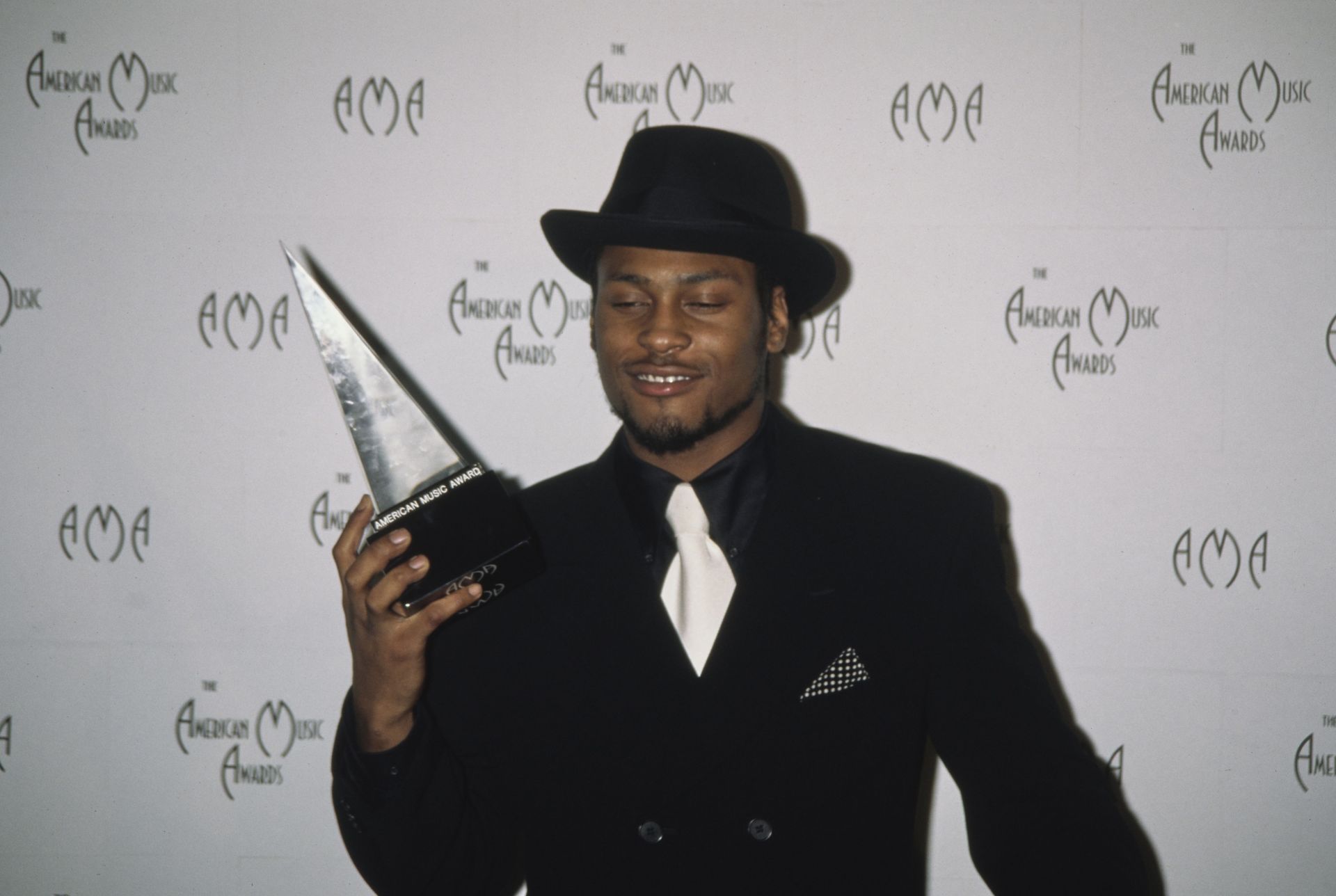 24th Annual American Music Awards - Press Room - Source: Getty