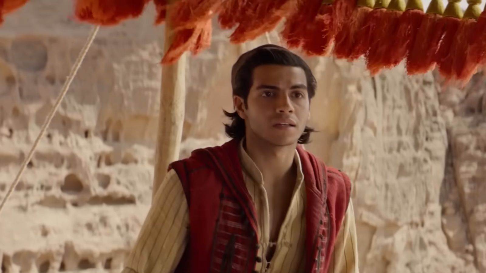 Still from Aladdin (Image via Youtube @/ Disney)