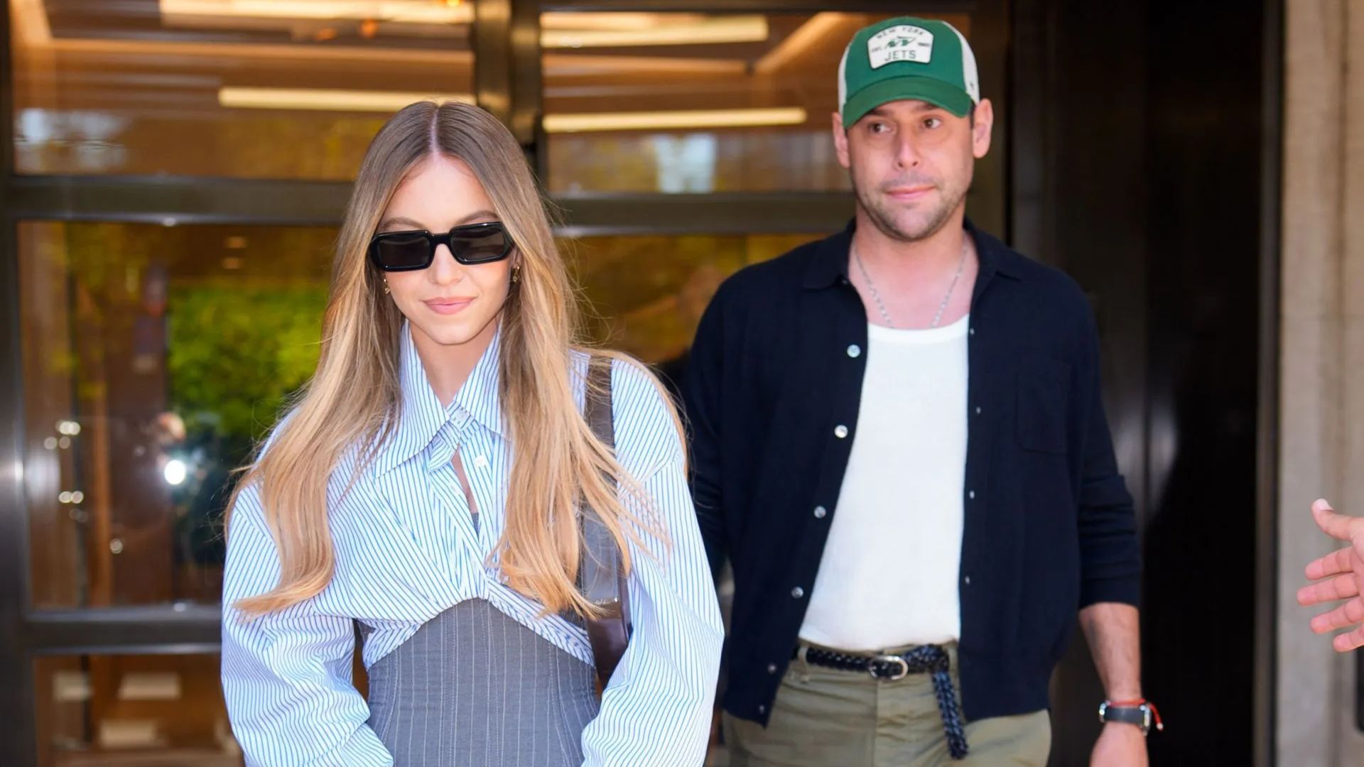 Sydney Sweeney and Scooter Braun (Image via Getty)