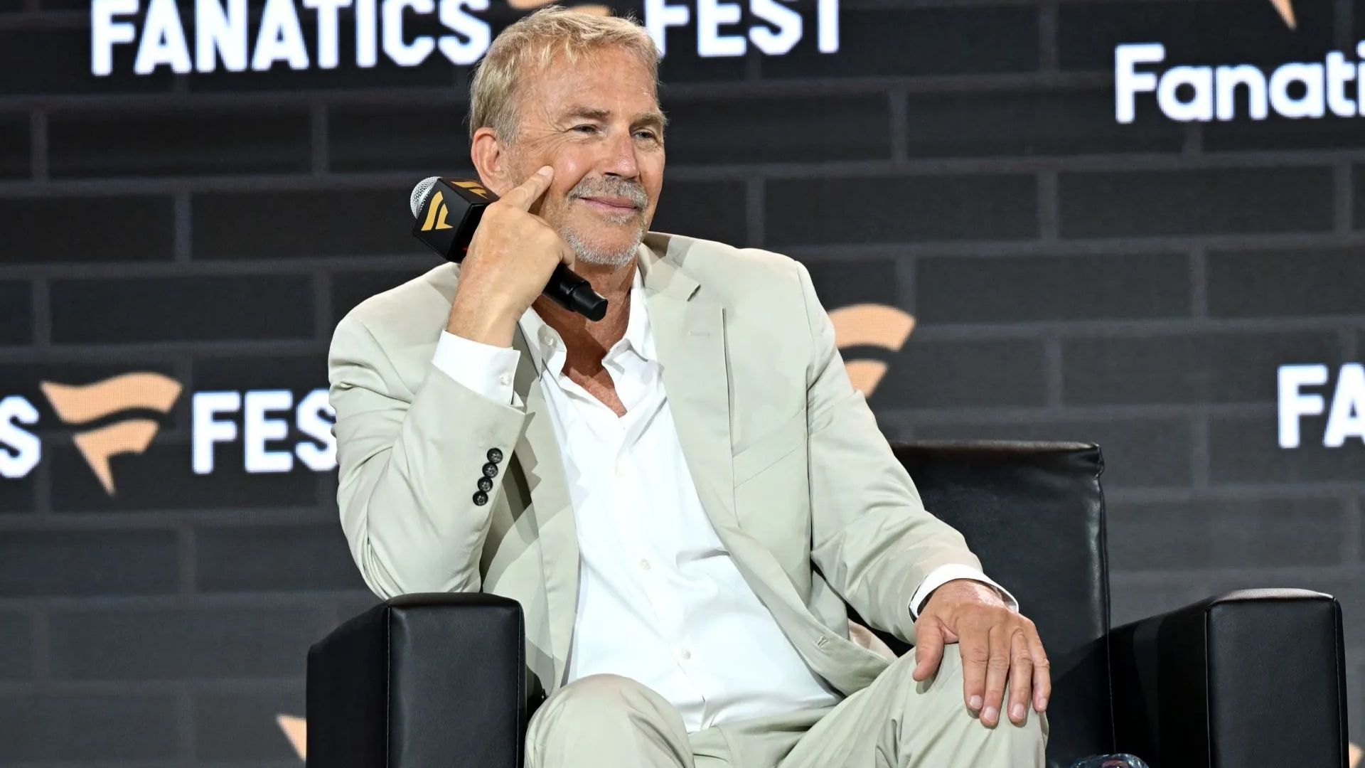 Kevin Costner (Image via Getty)