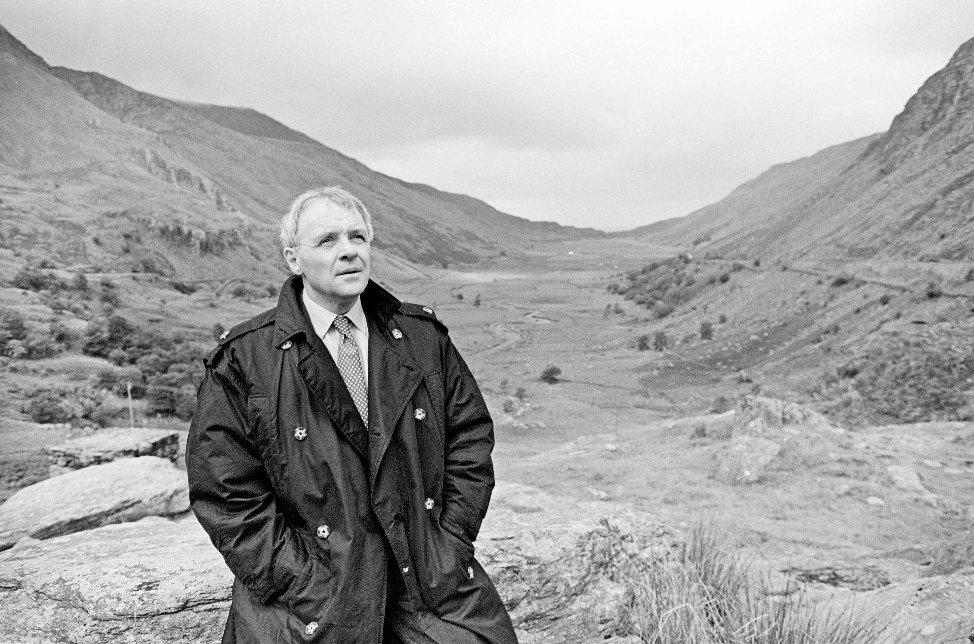 Anthony Hopkins Pictured At At The Nant Ffrancon Pass In Snowdonia, North Wales, 1990 - Source: Getty