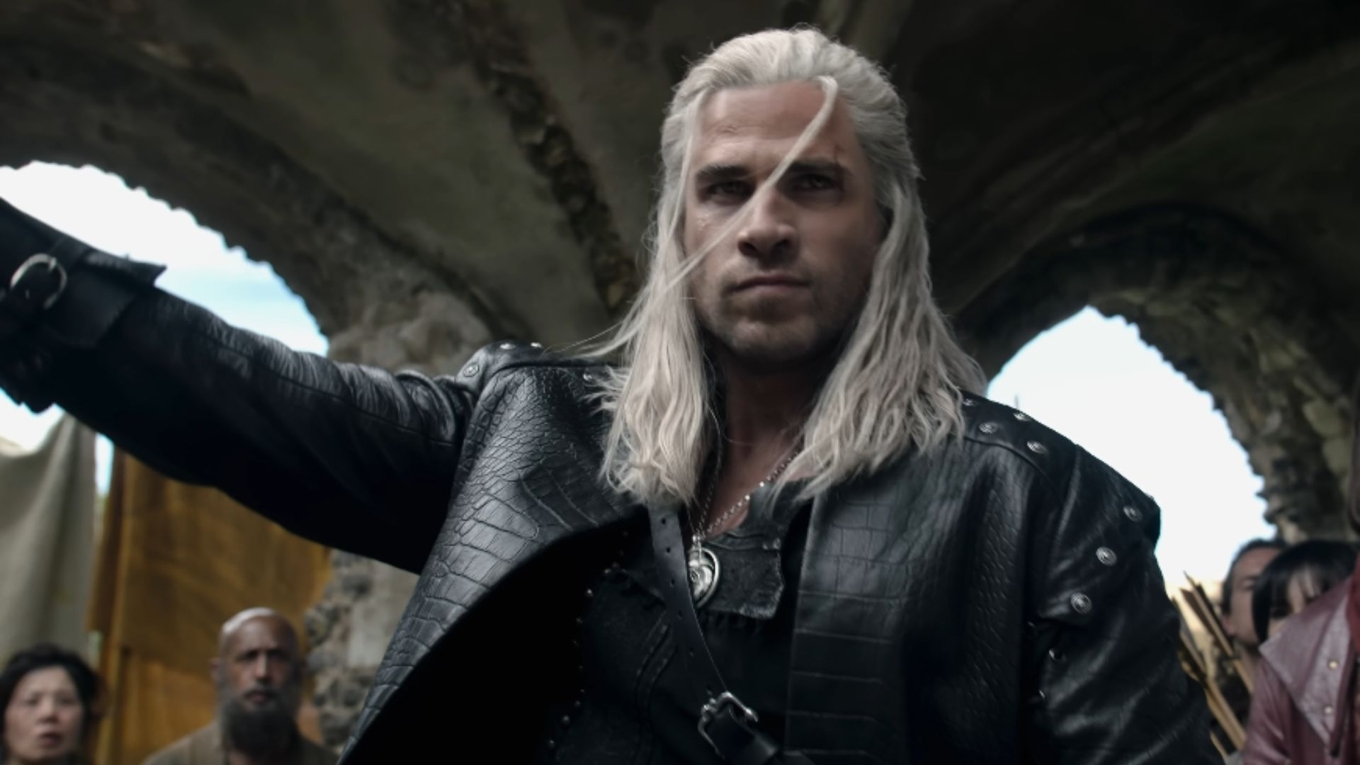 Liam Hemsworth as Geralt in The Witcher Season 4 (Image Via: Netflix, YouTube)