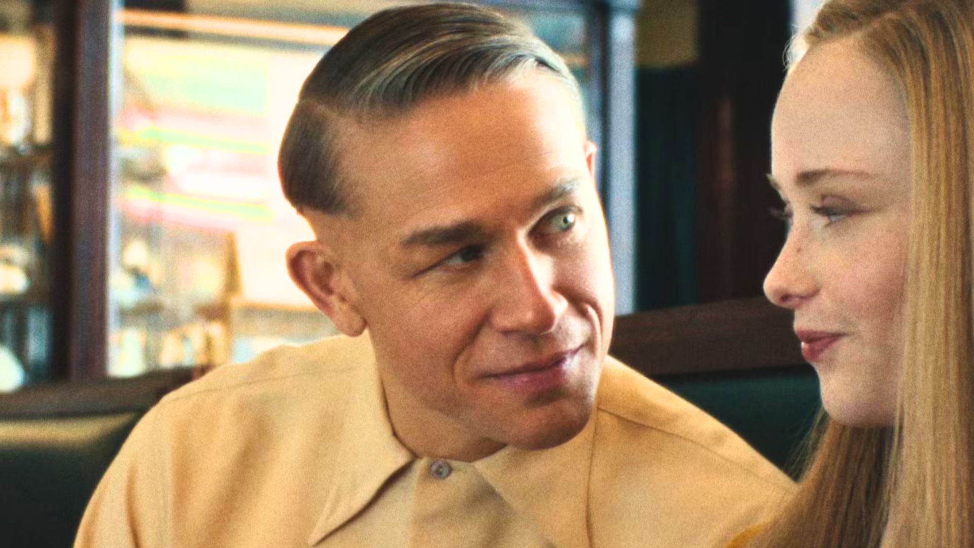 Charlie Hunnam defends his Ed Gein portrayal, but Reddit isn&rsquo;t buying it (Image via Netflix)