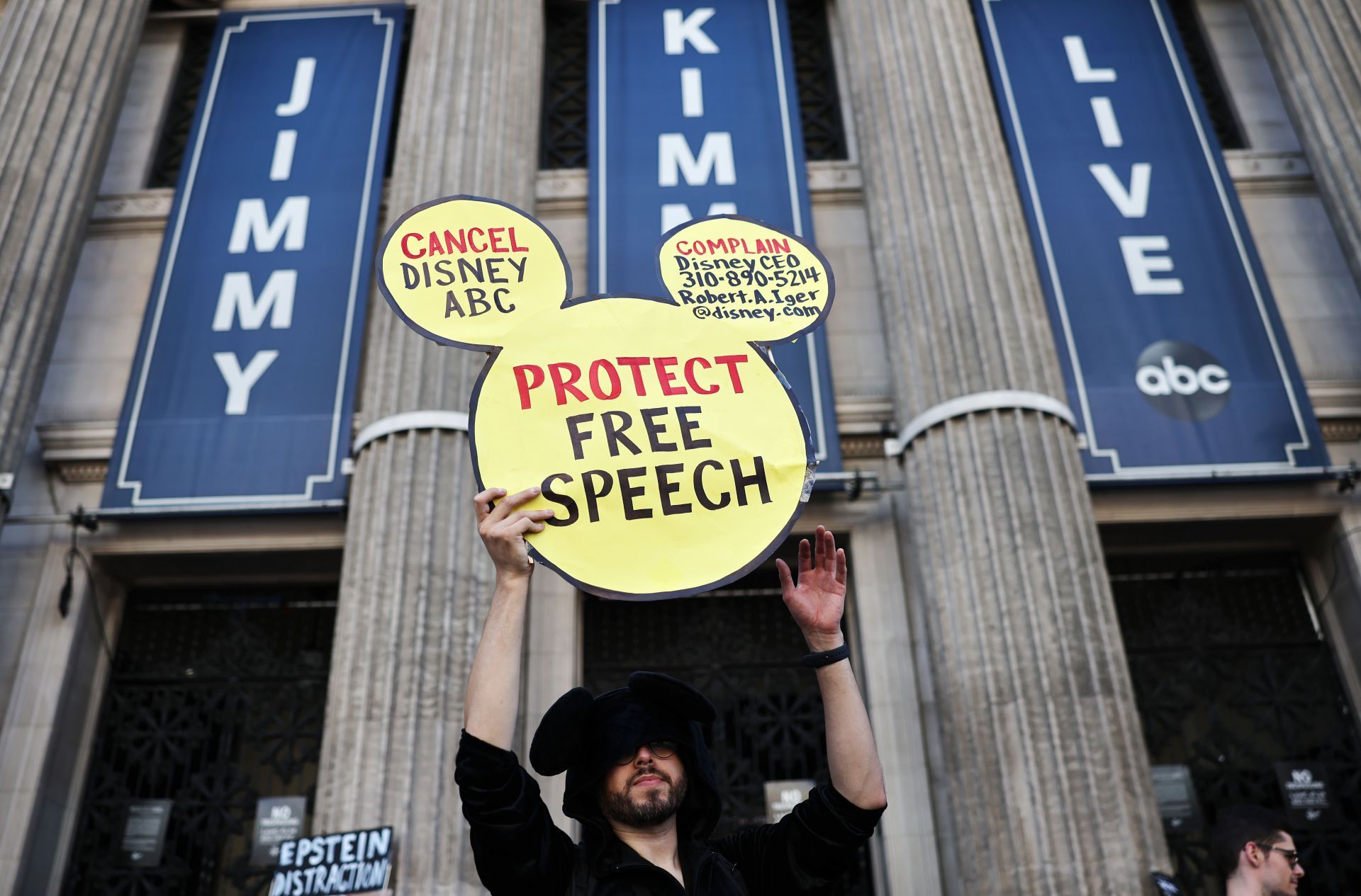 Politicians And Unions Join Protests Against Suspension Of Jimmy Kimmel Show - Source: Getty