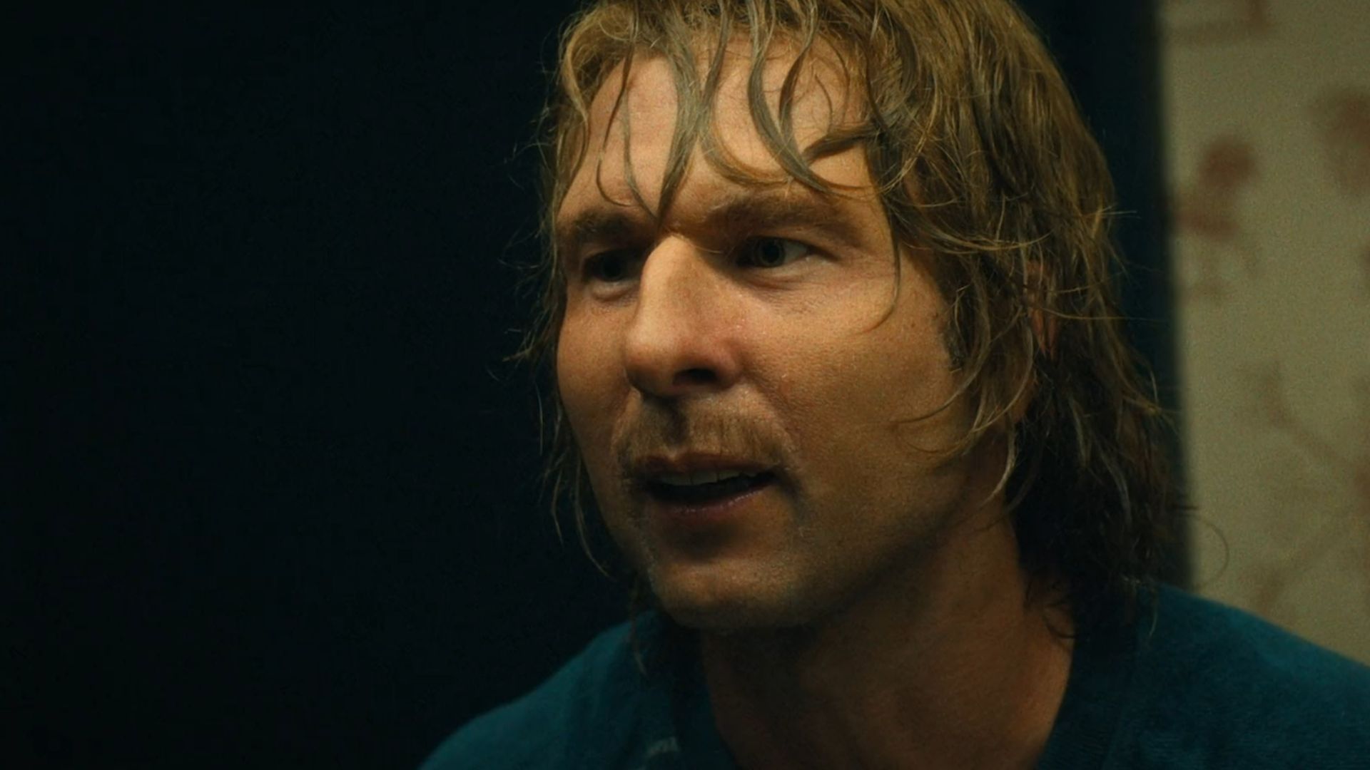 A still of Glen Powell on Chad Powers (Image Via: Hulu)