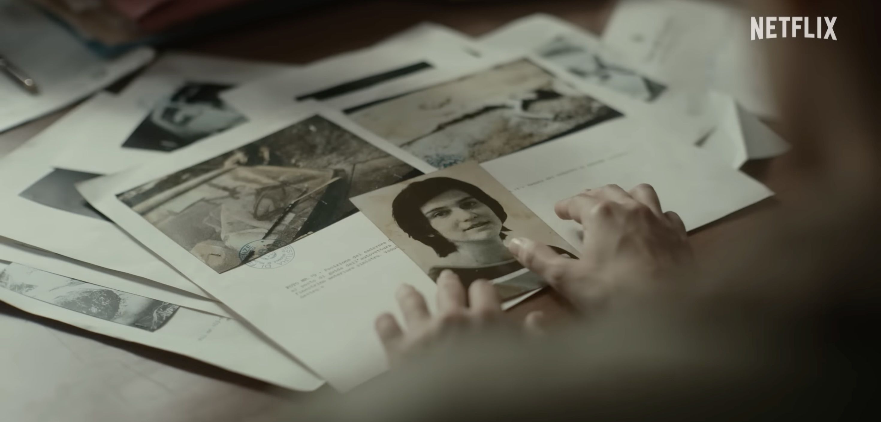 The Monster of Florence transcends being a mere crime series. (Source- Netflix)