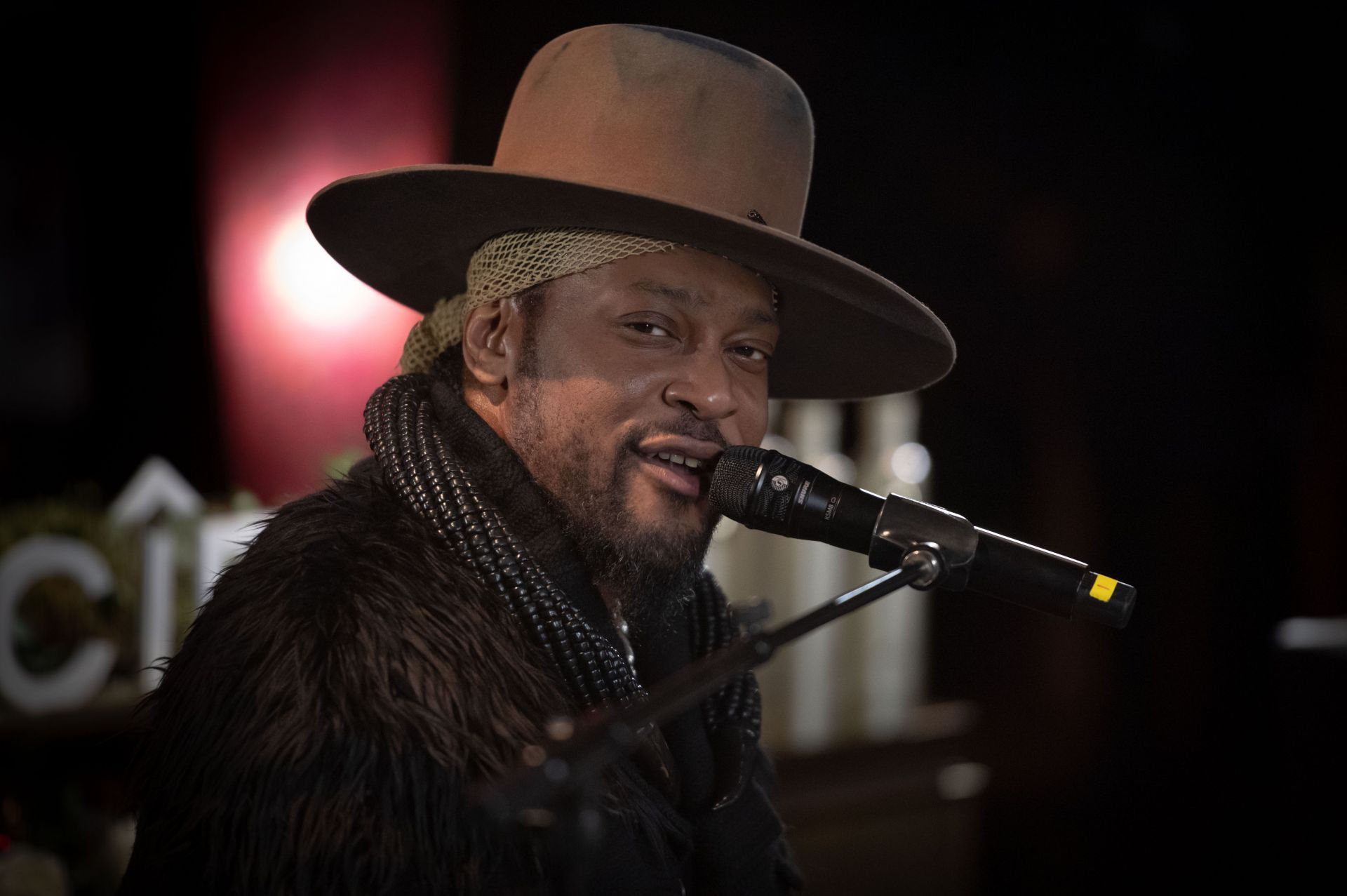 D&#039;Angelo Against &#039;Friends&#039; Verzuz DJ Battle - Source: Getty
