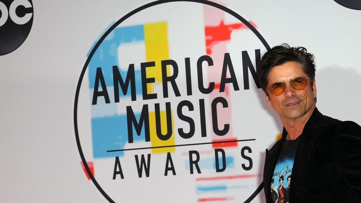 John Stamos showed his musical talents on stage this summer | Image: JPI Studios
