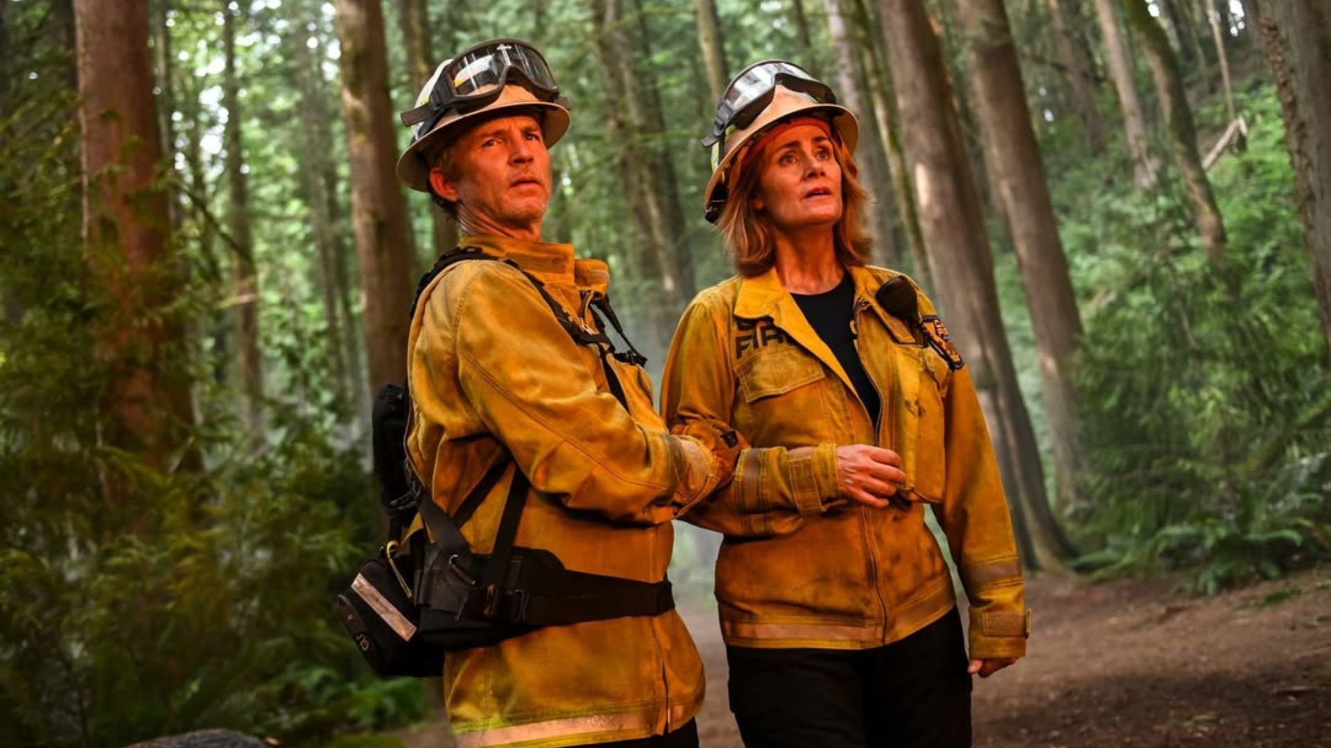 The team rushes to rescue people (Image via Instagram @firecountrycbs)
