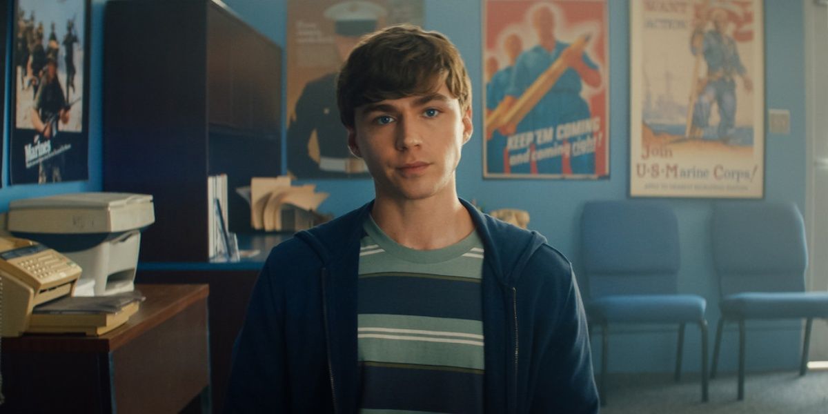 Miles Heizer stars as Cam Cope in Boots | Image via Netflix