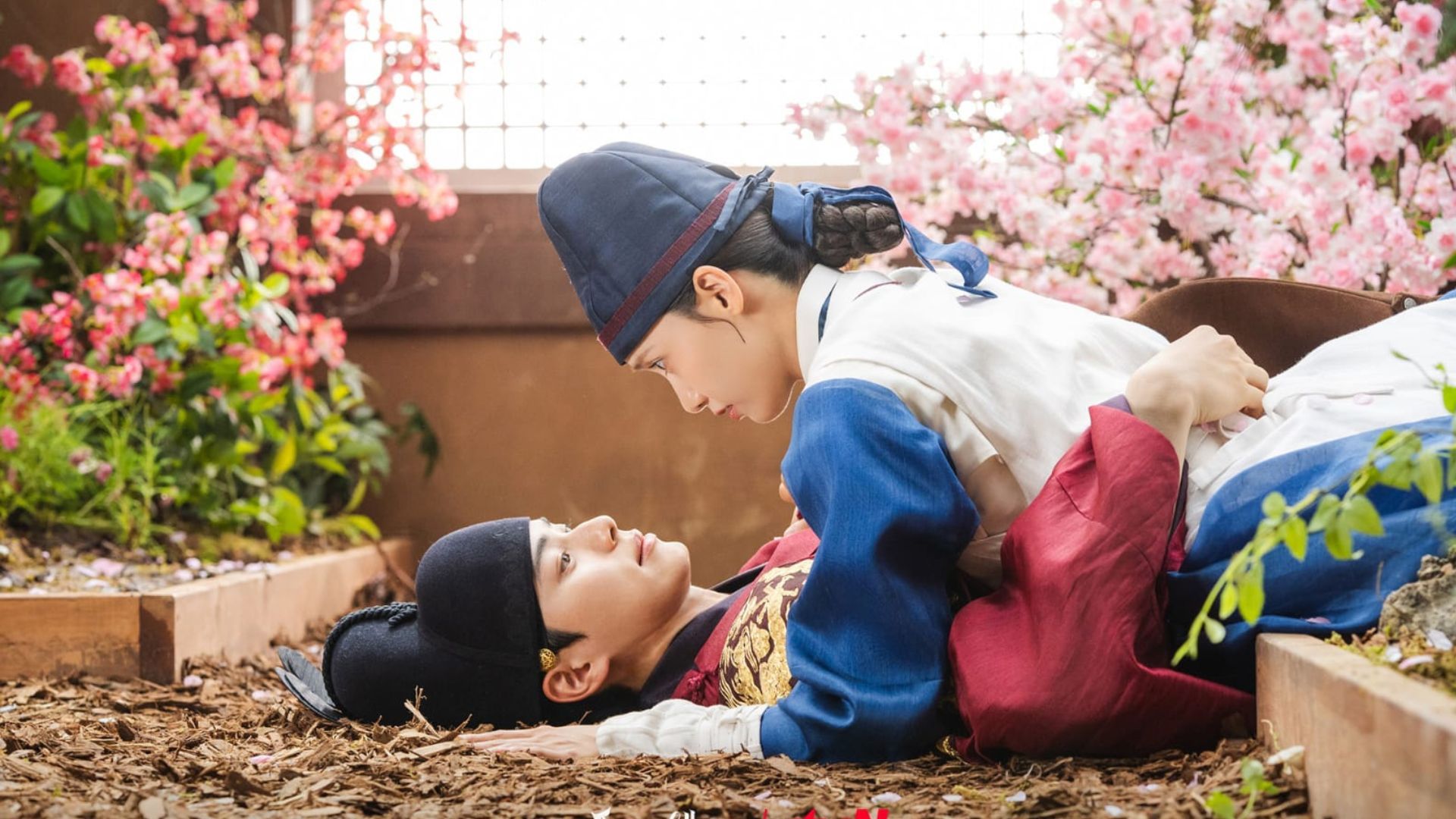 The King fell in love with Ji-young (Image via tvN)