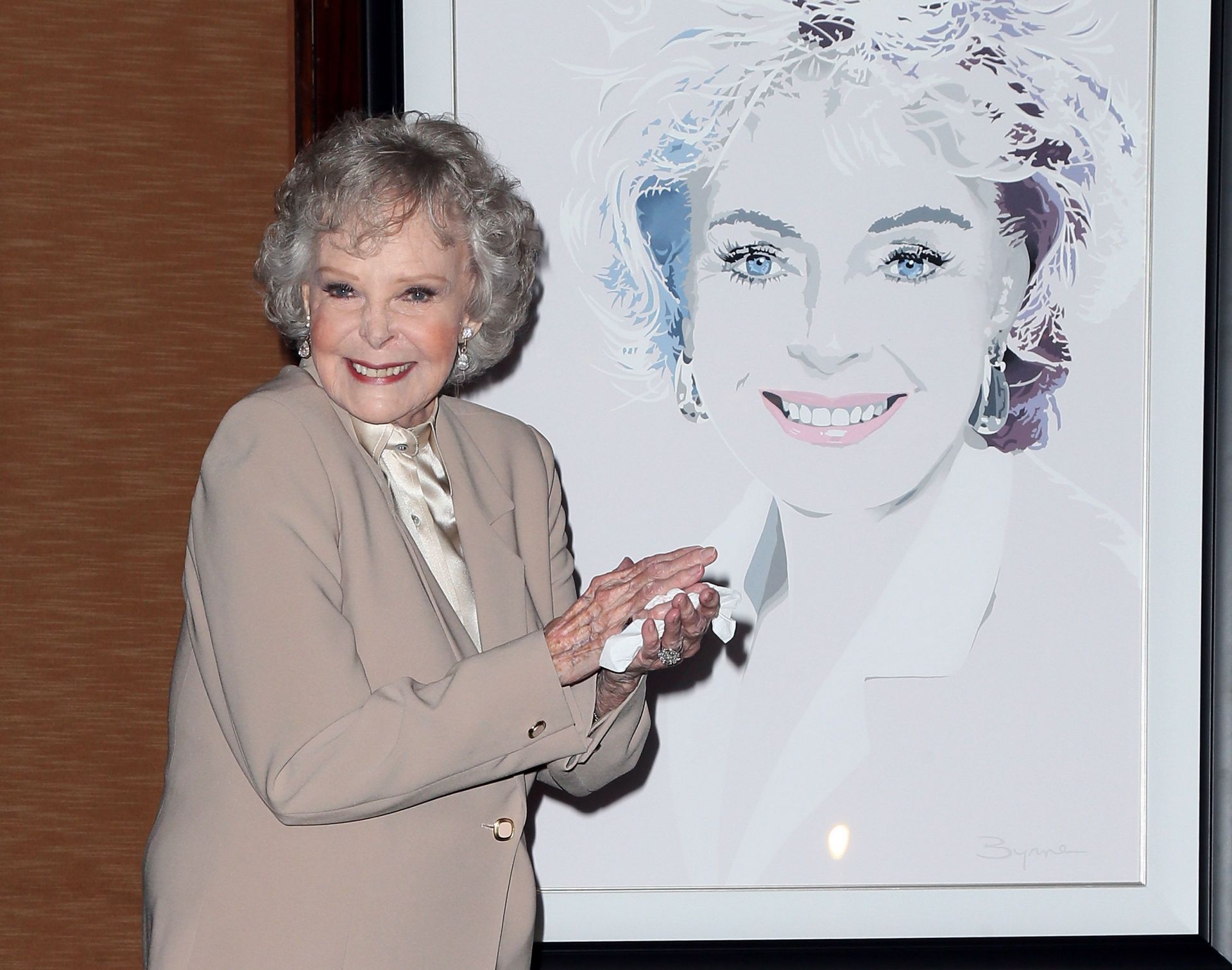 The Hollywood Chamber Of Commerce Honors Actress June Lockhart With Lifetime Achievement Award - Source: Getty