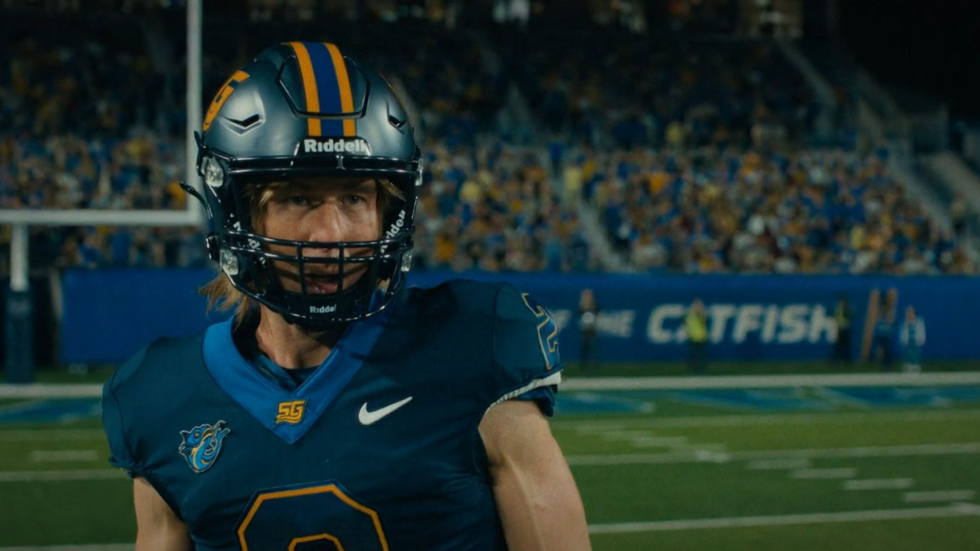 A still of Glen Powell on Chad Powers (Image Via: Hulu)