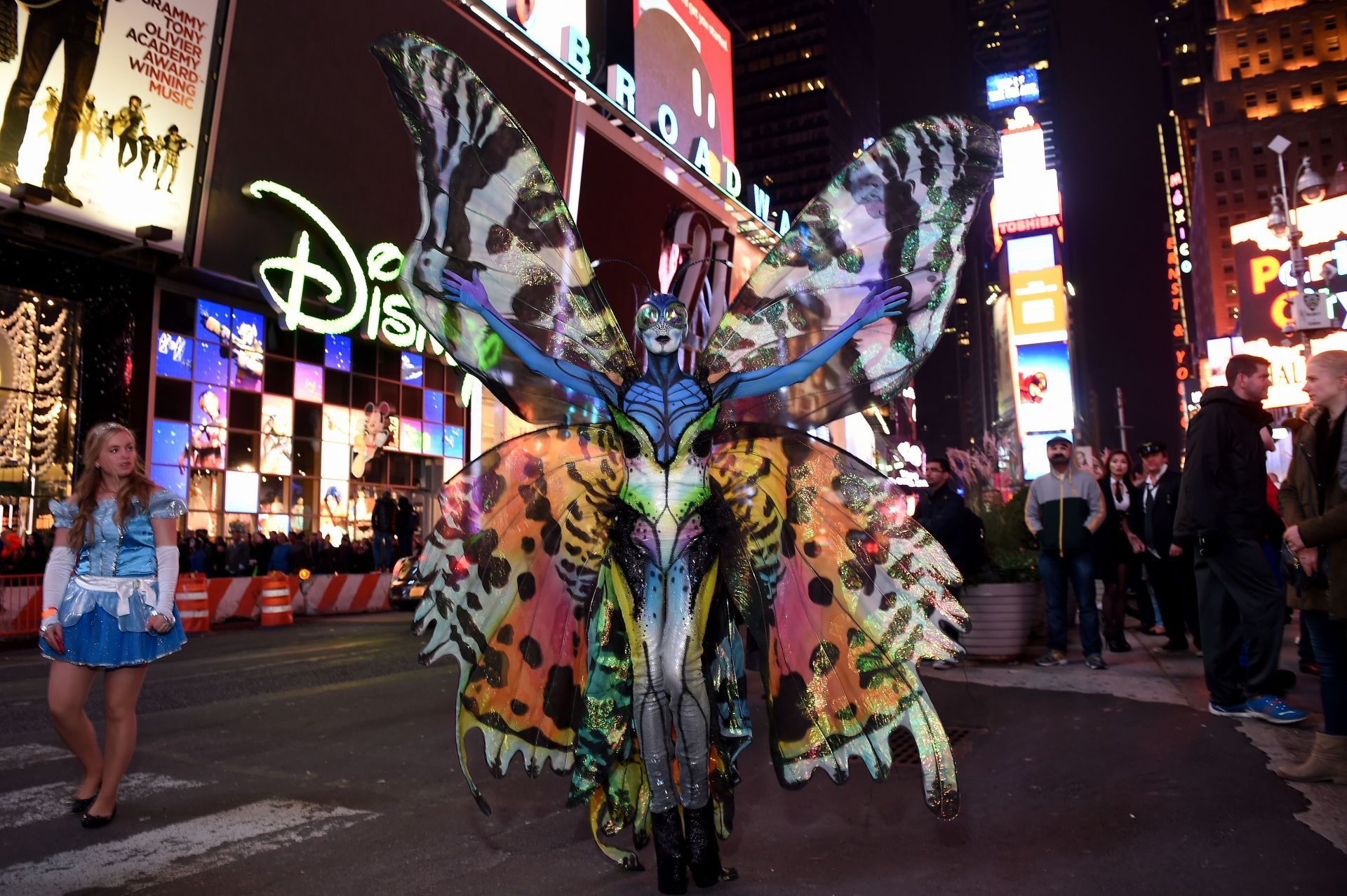 Heidi Klum Gives Times Square Visitors A Sneak Peek Of Her Halloween Costume Before Hosting Her Annual Party At TAO Downtown Sponsored By Moto X - Source: Getty
