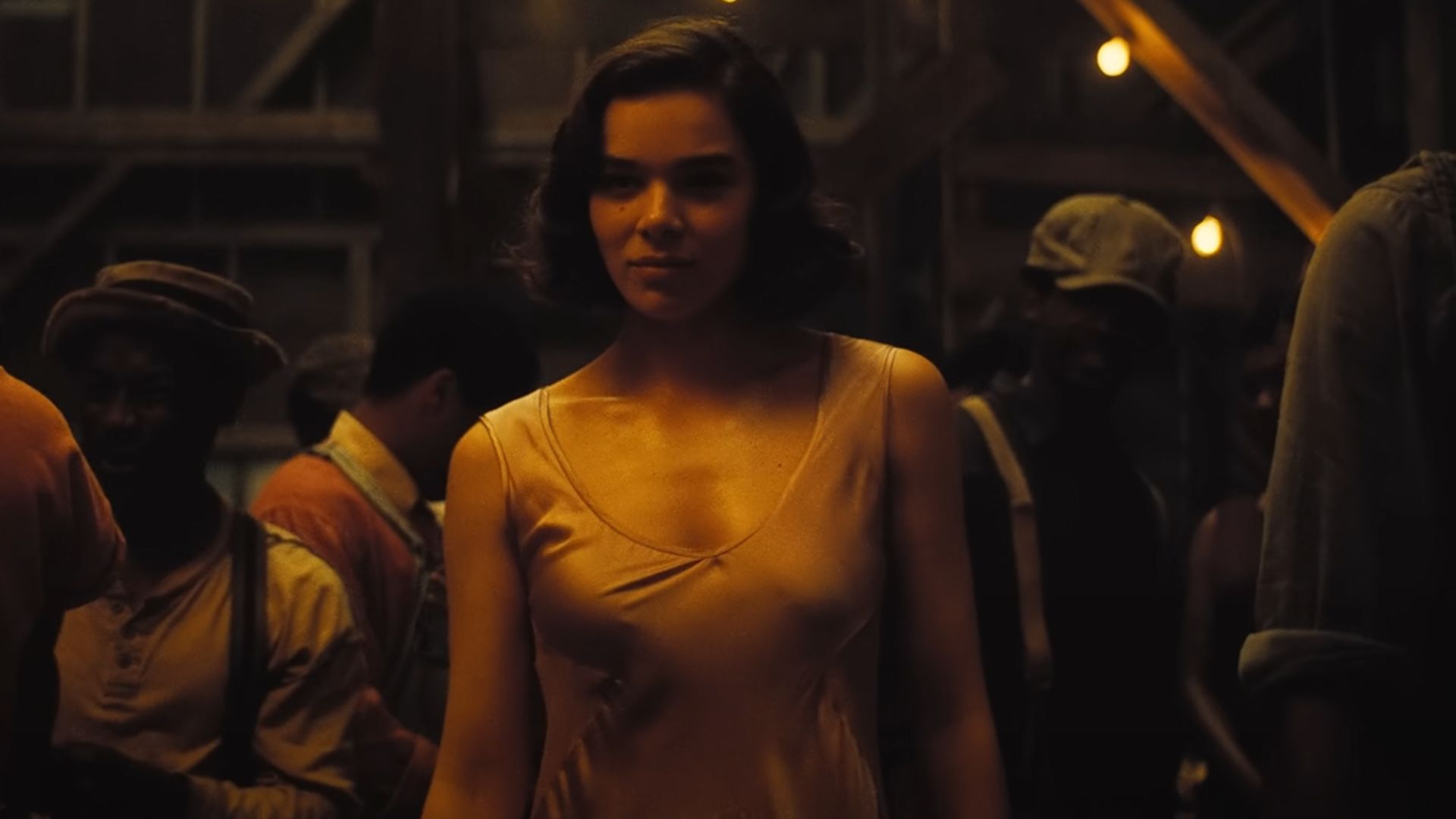 Mary (Hailee Steinfeld) is seen doing a slow dance in the joint in Sinners