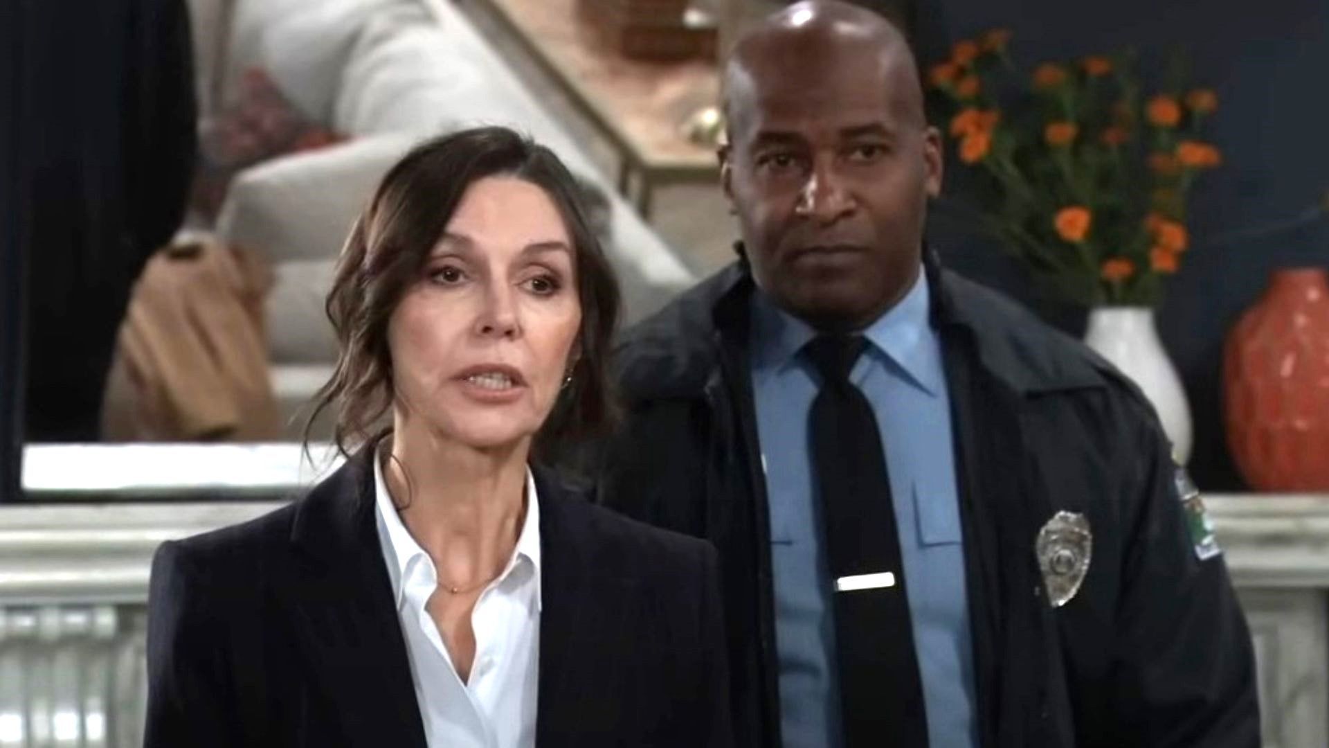 Anna Devane has a new hairstyle as she finds something in Elizabeth