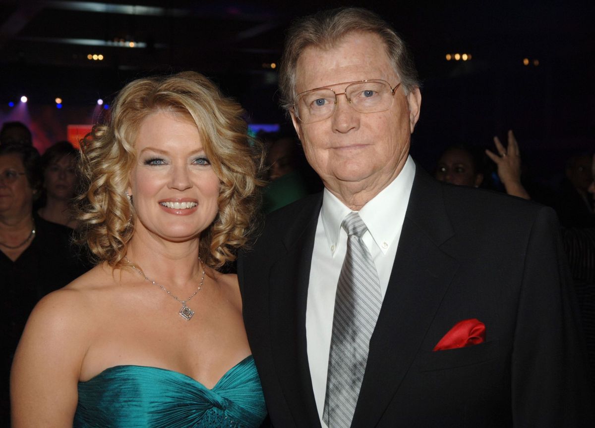 Who is Mary Hart married to? Former Entertainment tonight host returns